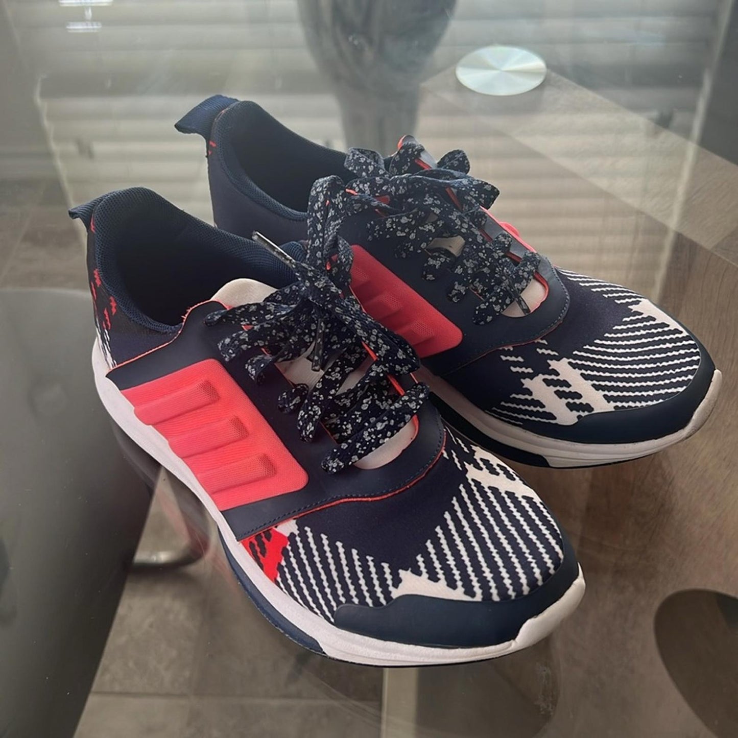 Adidas Stellasport Yvori Navy Sneakers, Size 6 EXCELLENT!