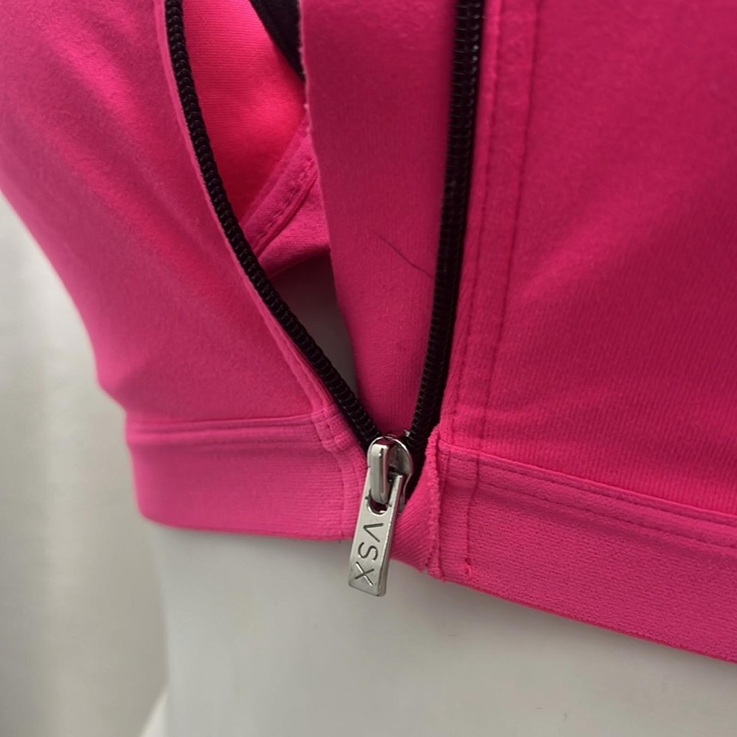 VSX Victoria’s Secret Sport Bra w/Front-Closure in Pink, Size 34C EXCELLENT!