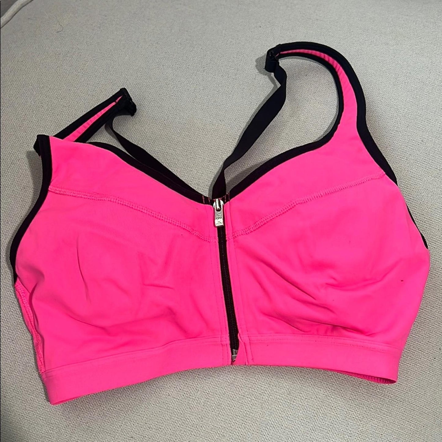 VSX Victoria’s Secret Sport Bra w/Front-Closure in Pink, Size 34C EXCELLENT!