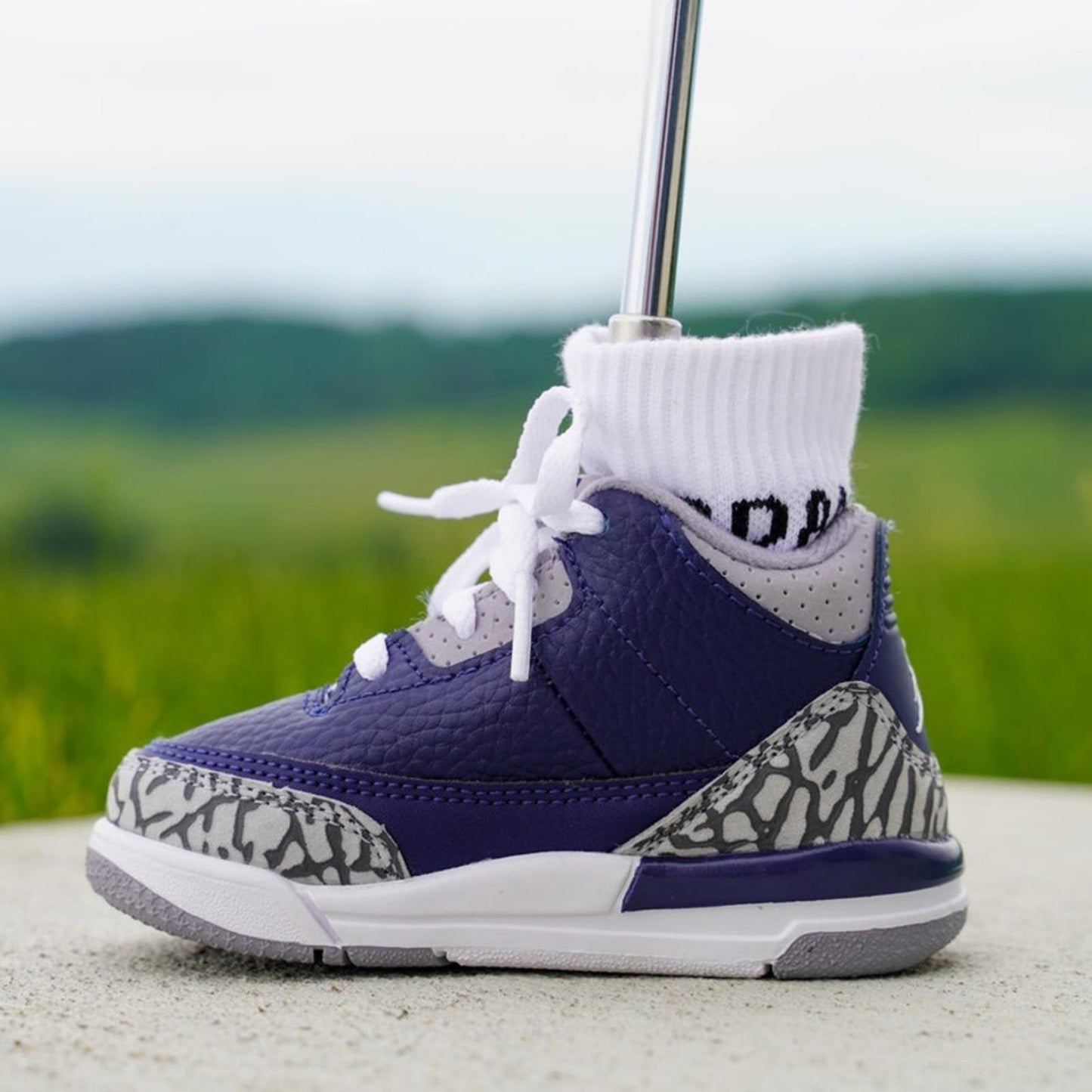 Air Jordan 3 Retro Sneaker 832033-401 in Midnight Navy, Size US 6C