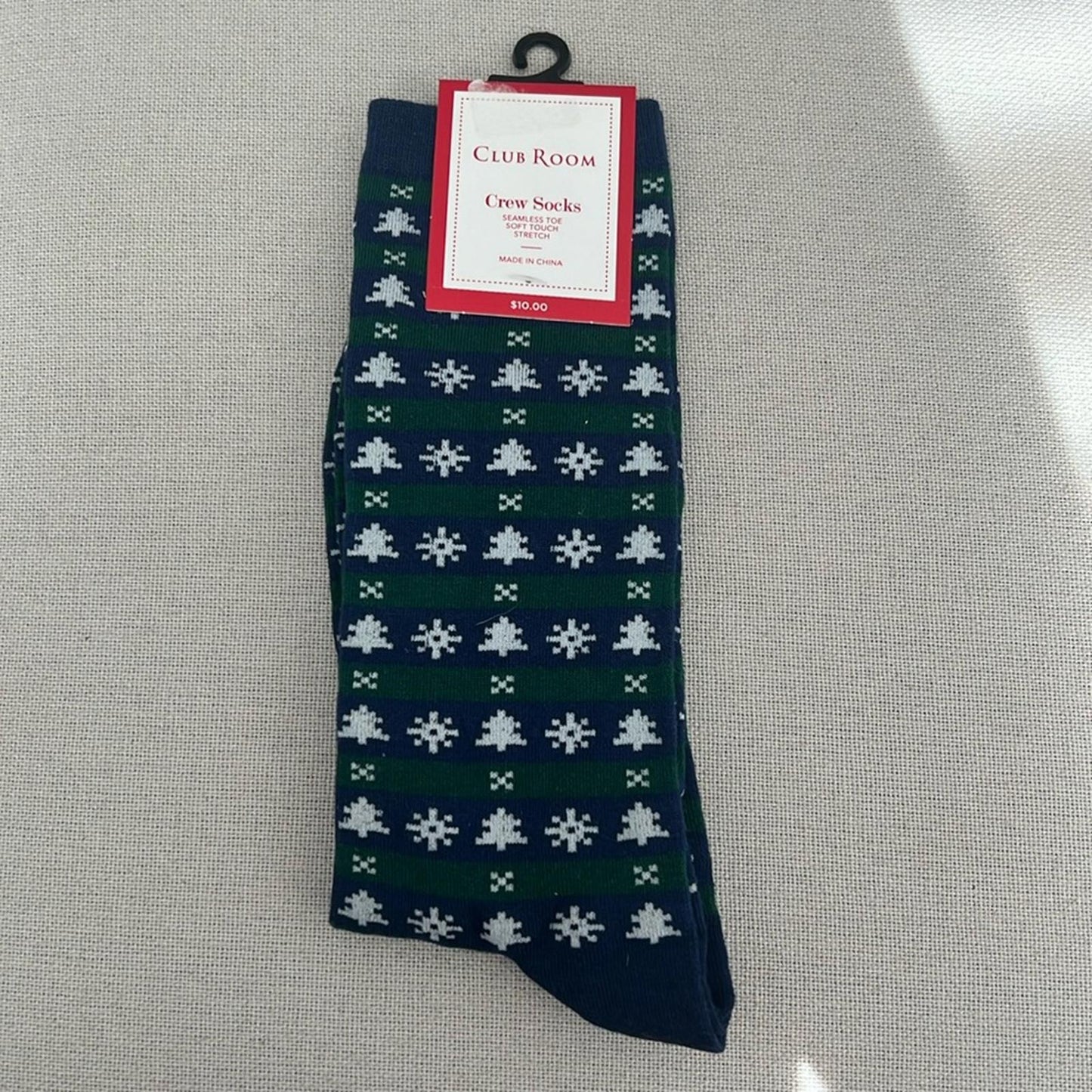 X2 Club Room Pine Trees Crew Socks, Soft Touch Stretch One Size New w/Tag
