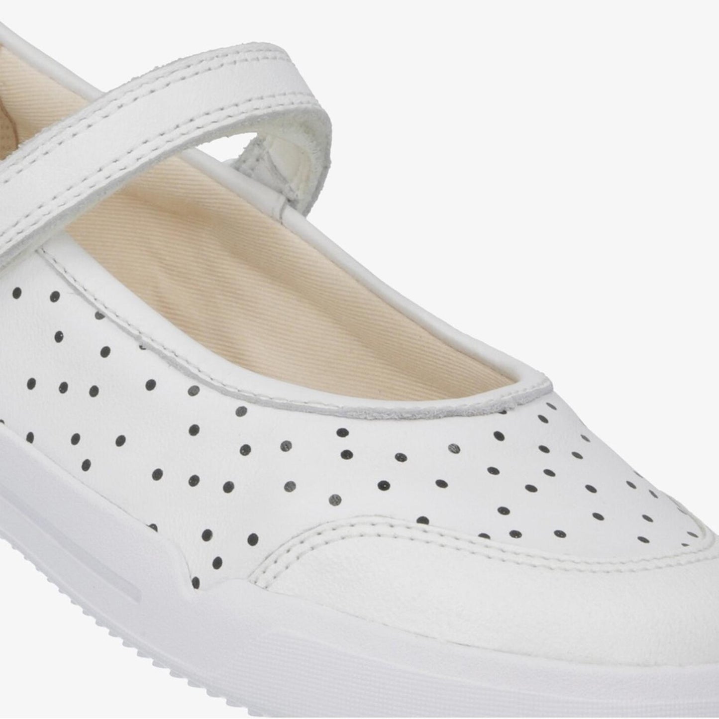 NWT Clarks Kid’s Emery Halo T White Leather Sneakers Girls Size UK 6.5G, US 7W