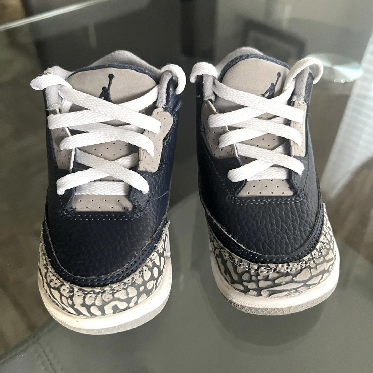 Air Jordan 3 Retro Sneaker 832033-401 in Midnight Navy, Size US 6C