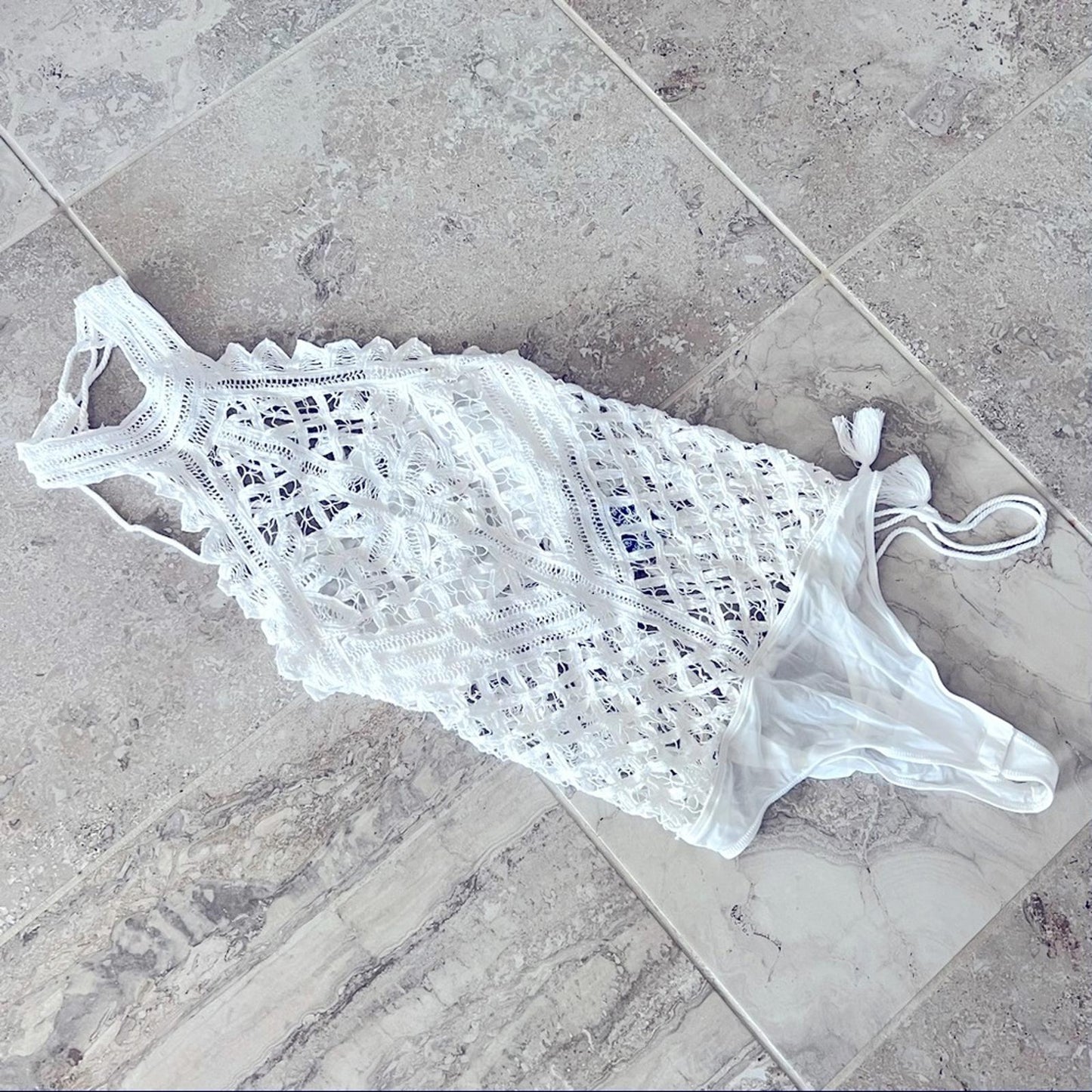 Intimately Free People Be My Battenburg Bodysuit in Optic White Size L New w/Tag