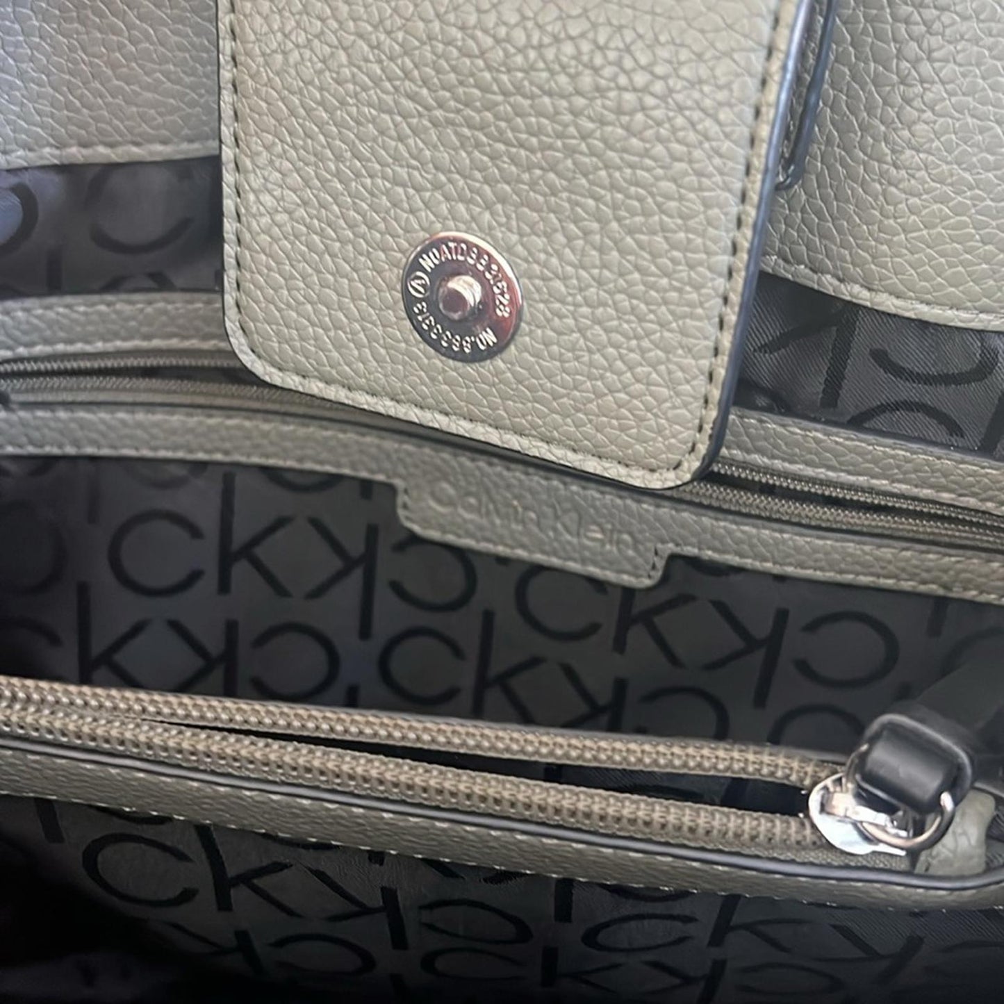 CalvinKlein Hadley Signature Colorblocked Adjustable Crossbody Satchel w/DustBag