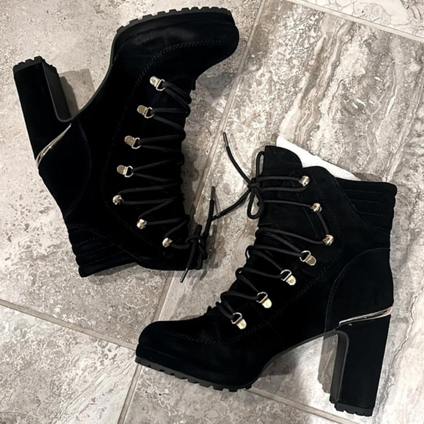 DKNY Lenni Lace-Up Ankle Boots, Oiled Suede Black Size 11 New in Box Retail $189