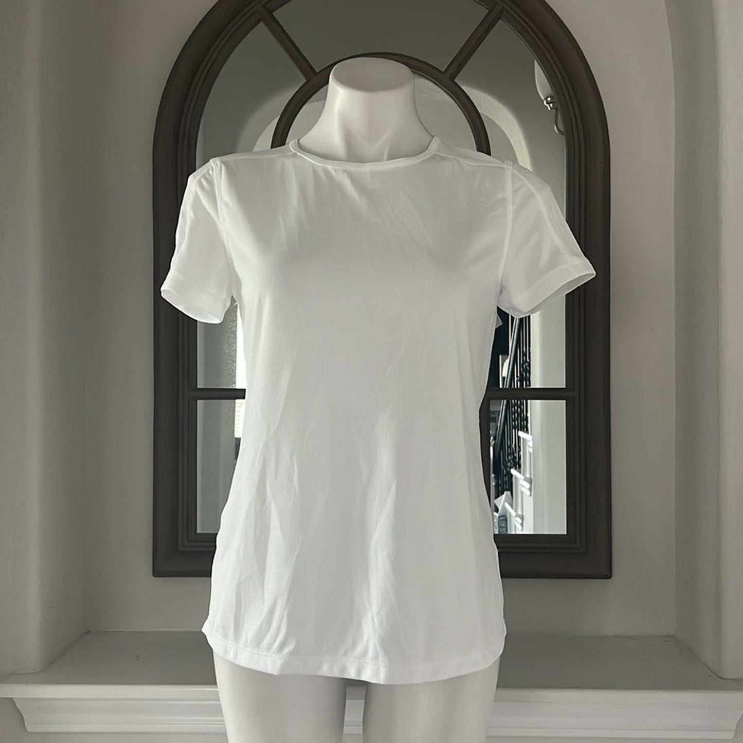 ID-Ideology Birdseye Mesh T-Shirt in White, Size S New w/Tag