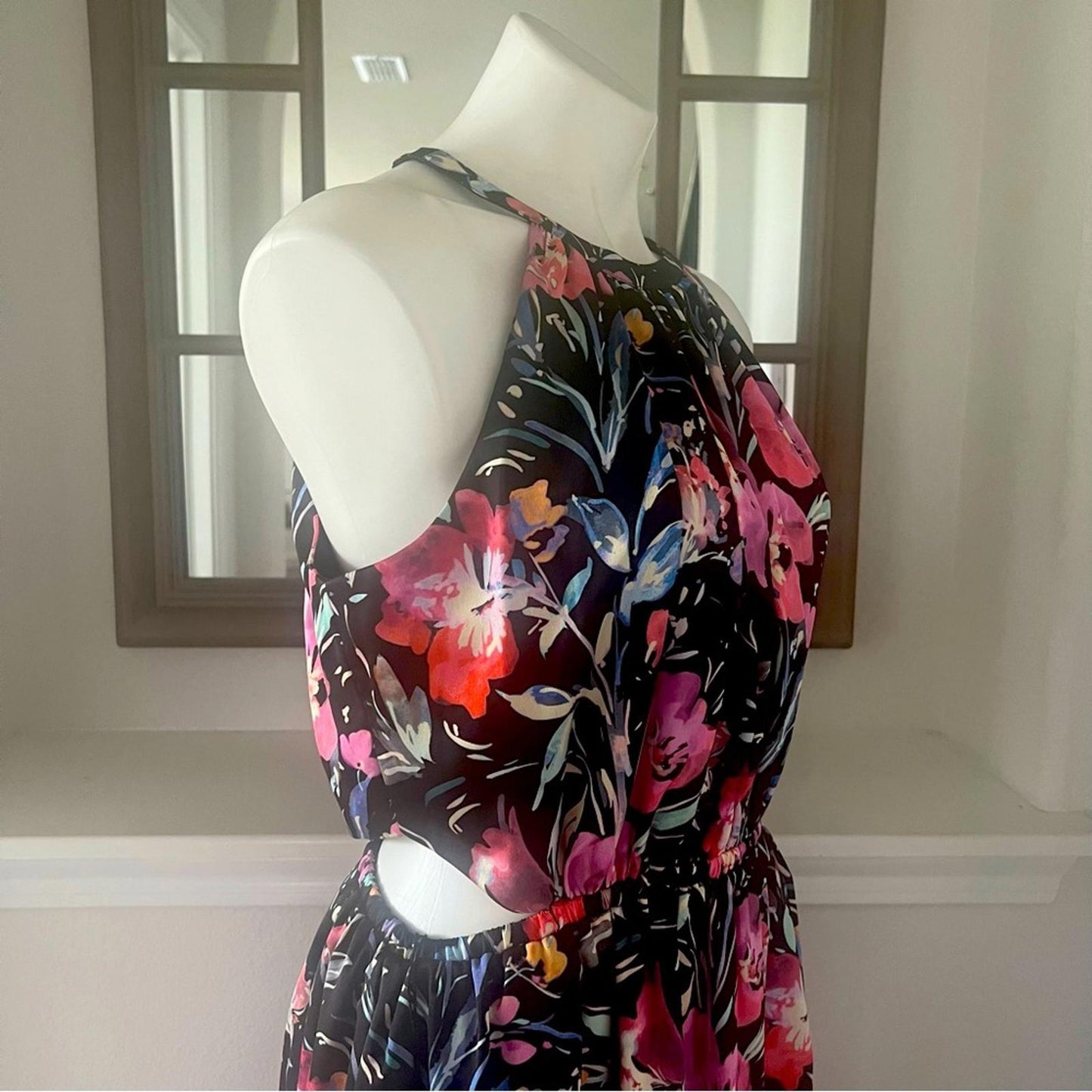 Aidan Mattox Halter Tiered Pleated Cut Out Floral Maxi Dress Size 8 NWT $220