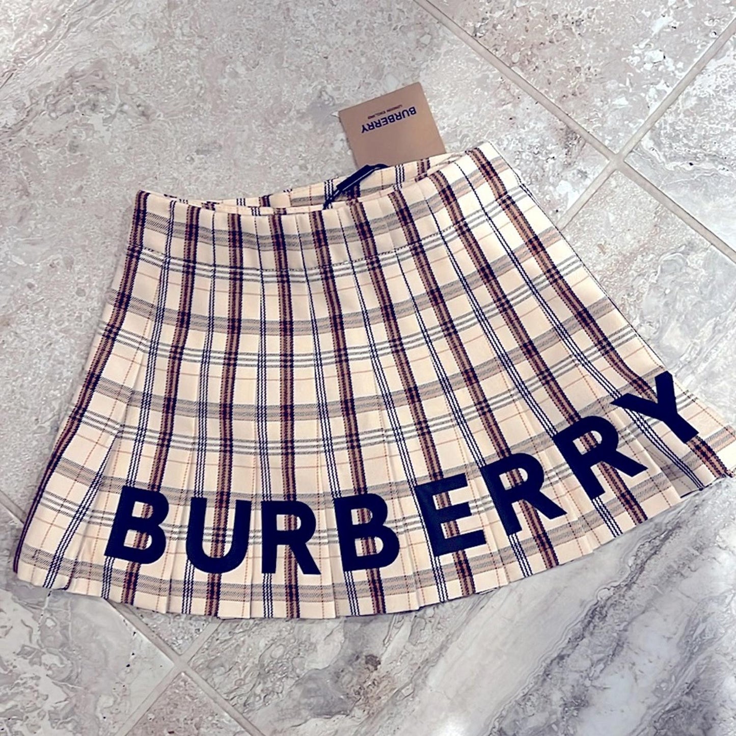 Burberry Kids Beige Check Logo Print Lianne Pleated Skirt, Size 4Y New w/Tag