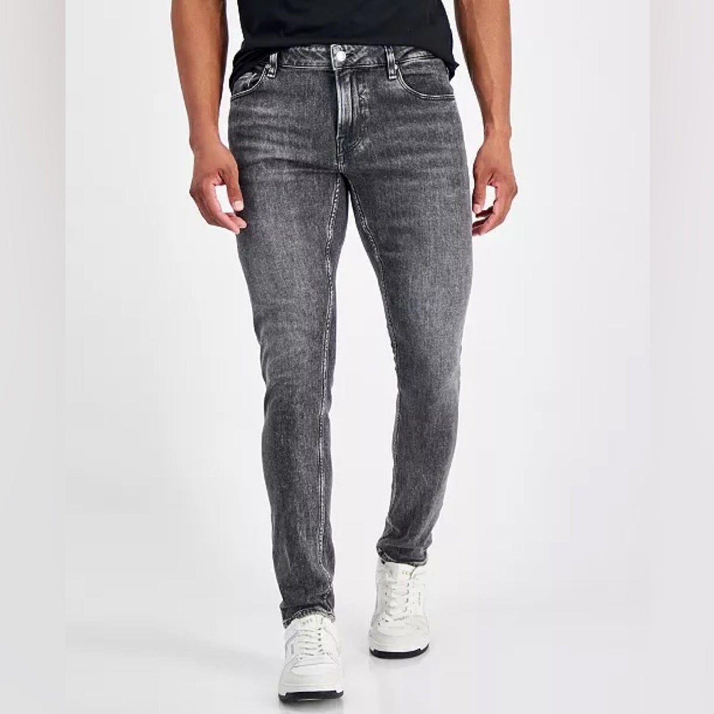 GUESS Men's Chris Slim-Straight Jeans, Size W33 x L32 NEW w/Tag $158