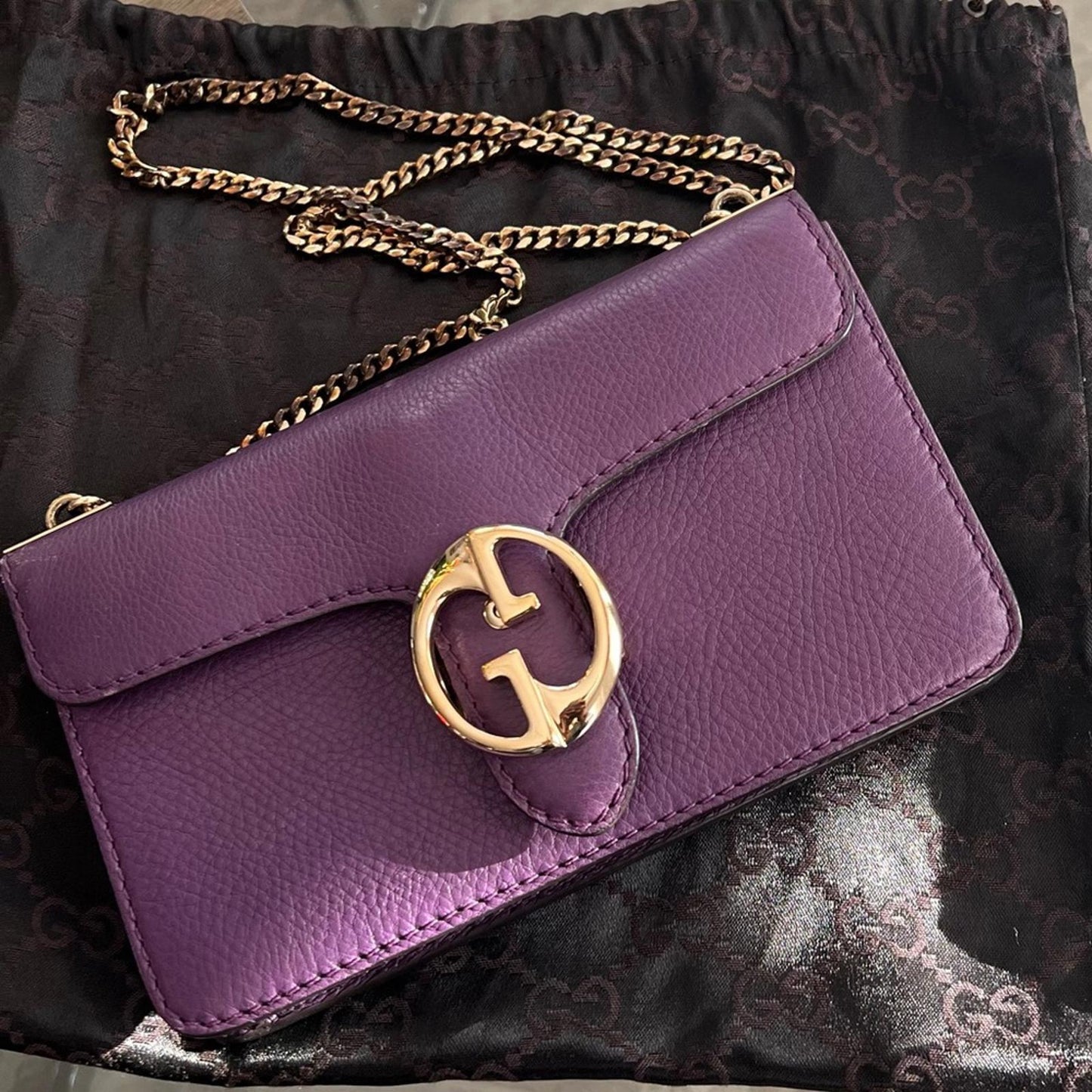 Gucci Flap Shoulder Bag Leather Medium, Purple w/Gold tone w/Dustbag