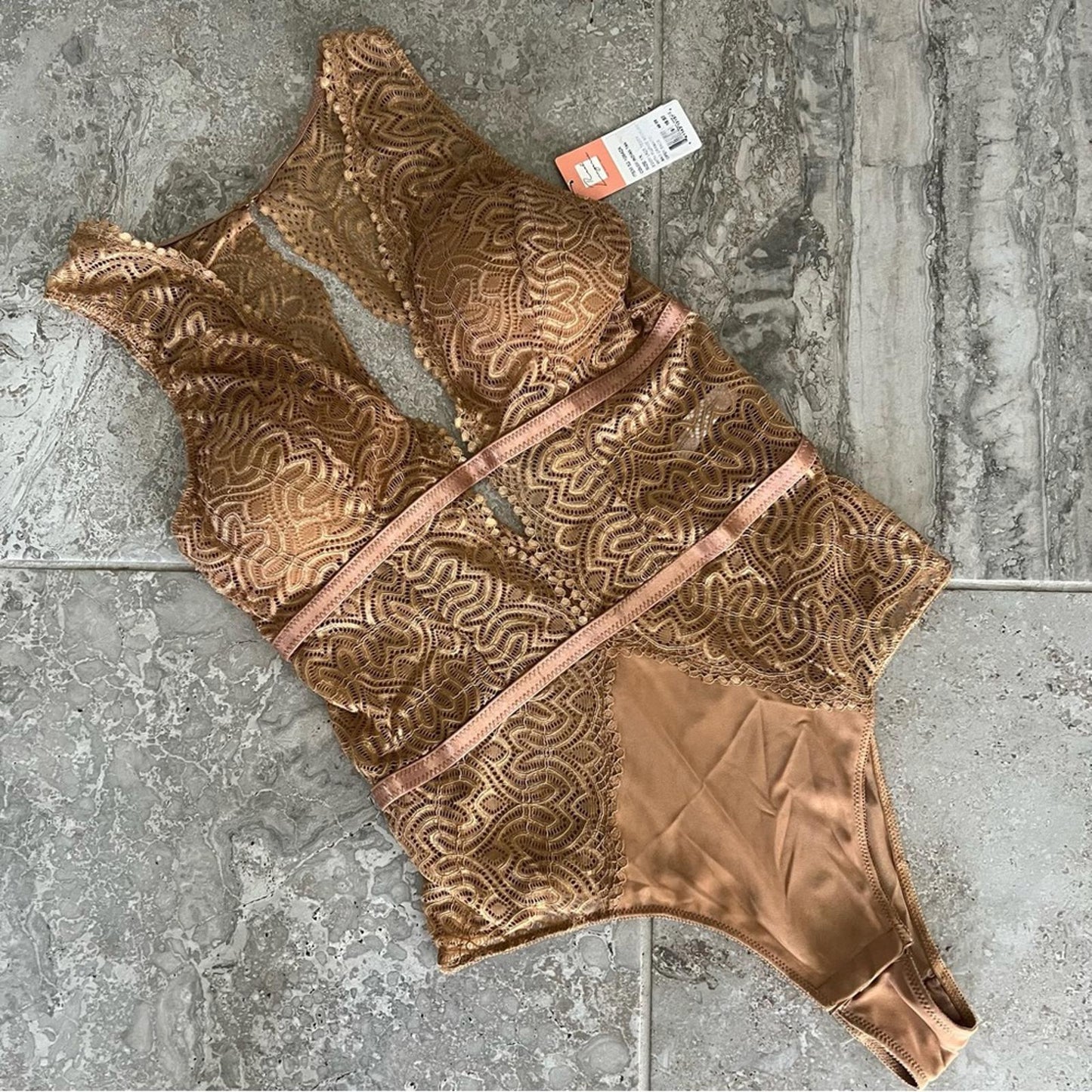 Real Lingerie Lucette Edgy Lace Teddy w/Plunge Neckline & Open Back Size 1X NWT