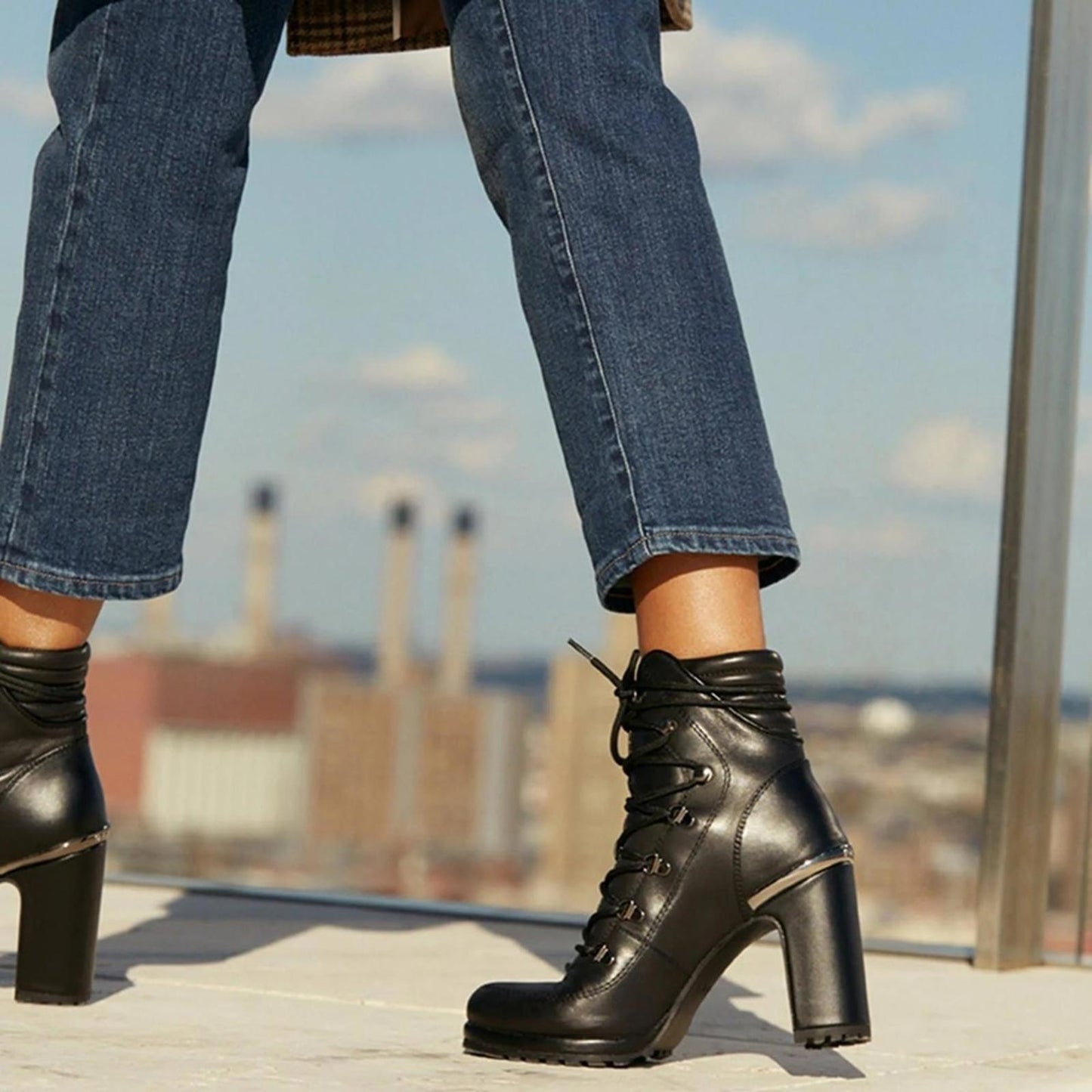 DKNY Lenni Lace-Up Ankle Boots, Oiled Suede Black Size 11 New in Box Retail $189