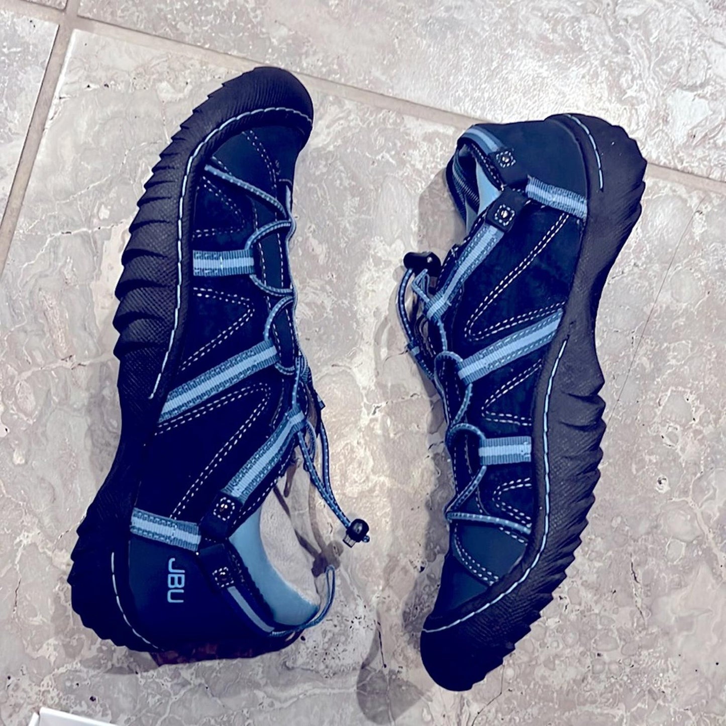 JBU Synergy Trail Athletic Sneakers in Navy/Stone, Size 6.5 EXCELLENT!