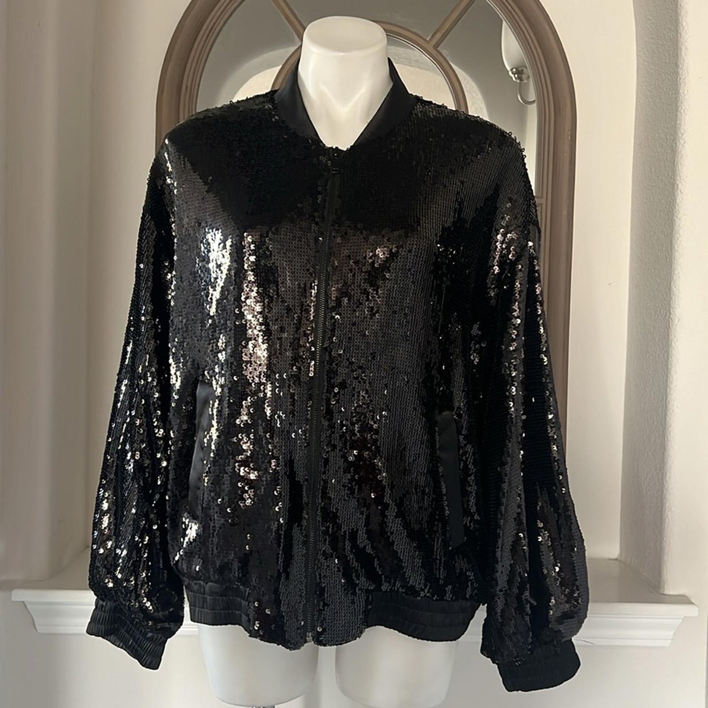 Sanctuary Sloan Sequined Lightweight Bomber Jacket in Black, Size XL NEW $159