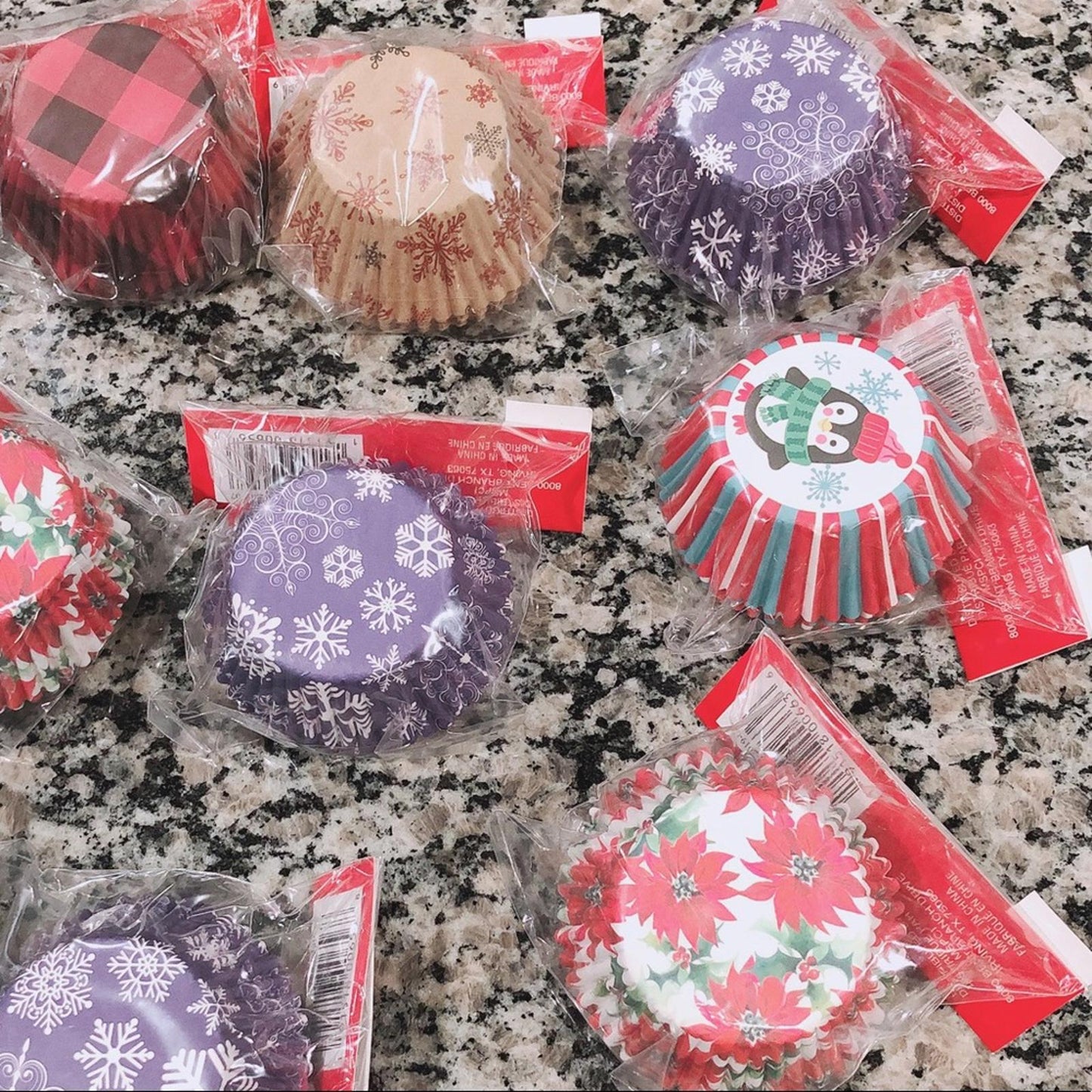Cupcake Liners Holiday Themed Christmas Holiday Party Baking Muffin 375-Pieces