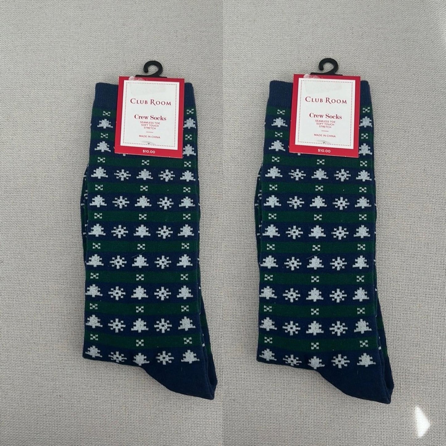X2 Club Room Pine Trees Crew Socks, Soft Touch Stretch One Size New w/Tag