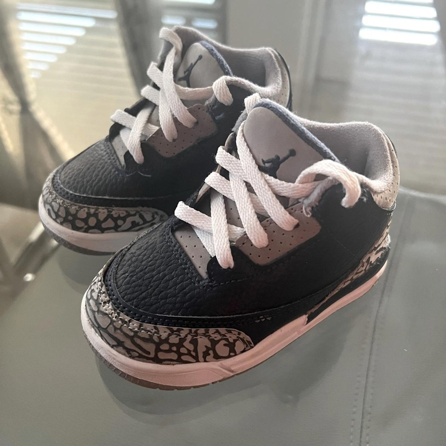 Air Jordan 3 Retro Sneaker 832033-401 in Midnight Navy, Size US 6C