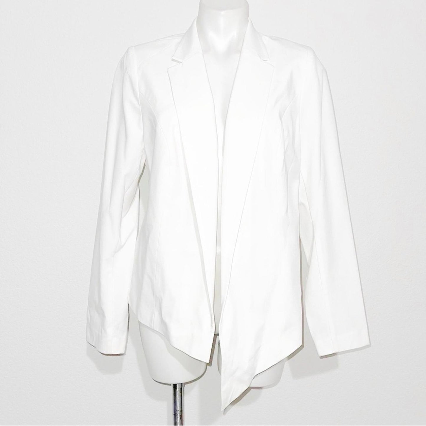 6th & Lane Asymmetric Hem Open Front Blazer in White, NEW, Size 14
