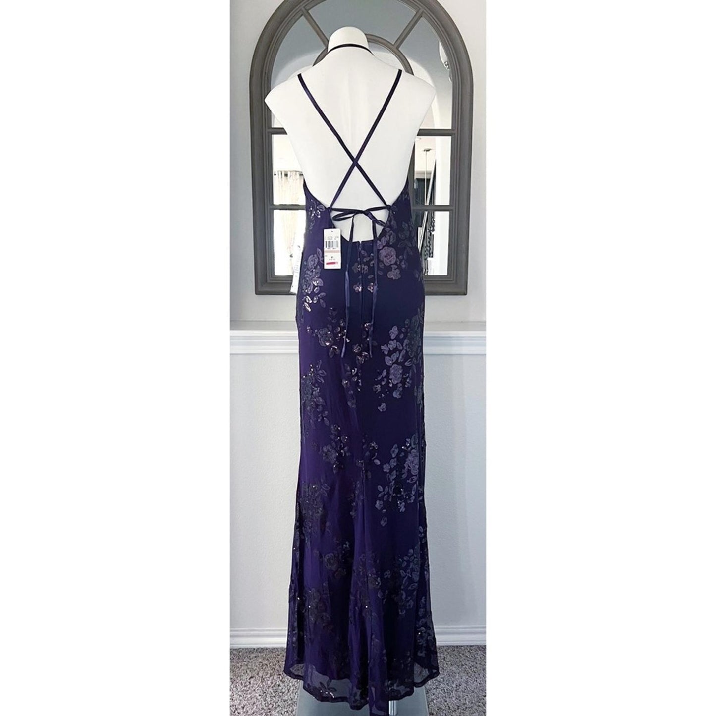 Speechless Embroidered Sequin Mesh Lace-Up Back Gown, Juniors' Size 15 NWT