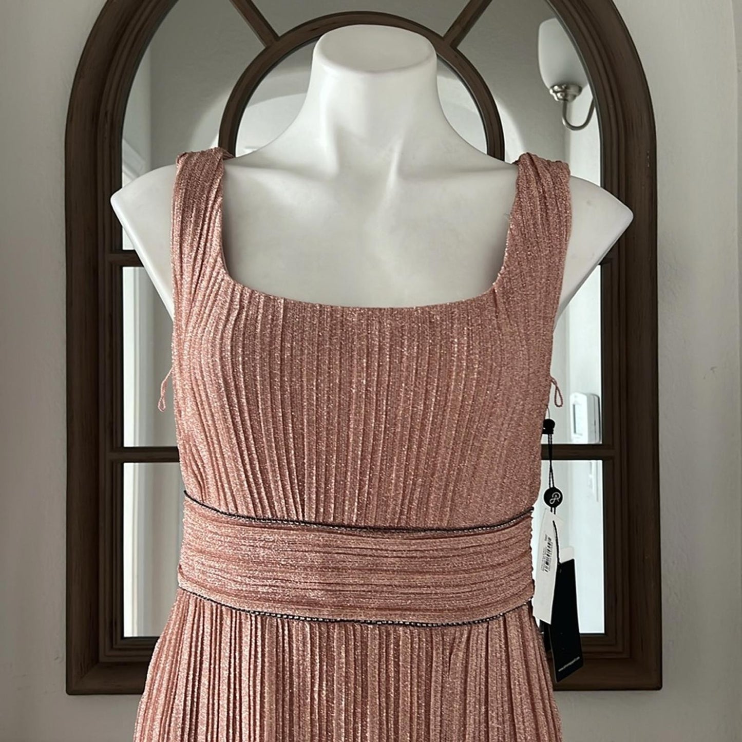 Adrianna Papell Metallic Pleated Long Gown in Rose, Size 8 NEW w/Tag $229