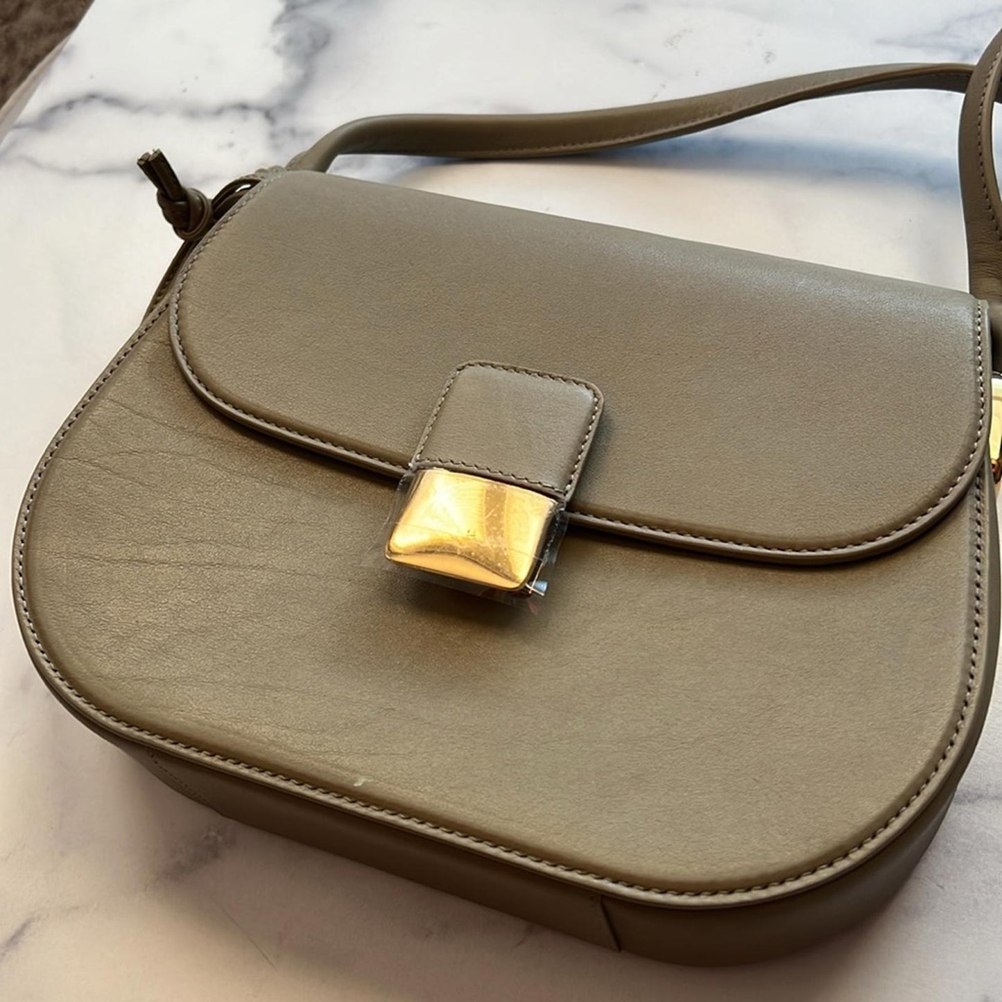Bottega Veneta Desiree Crossbody Bag in Taupe Leather w/Dust Bag #R00197211S