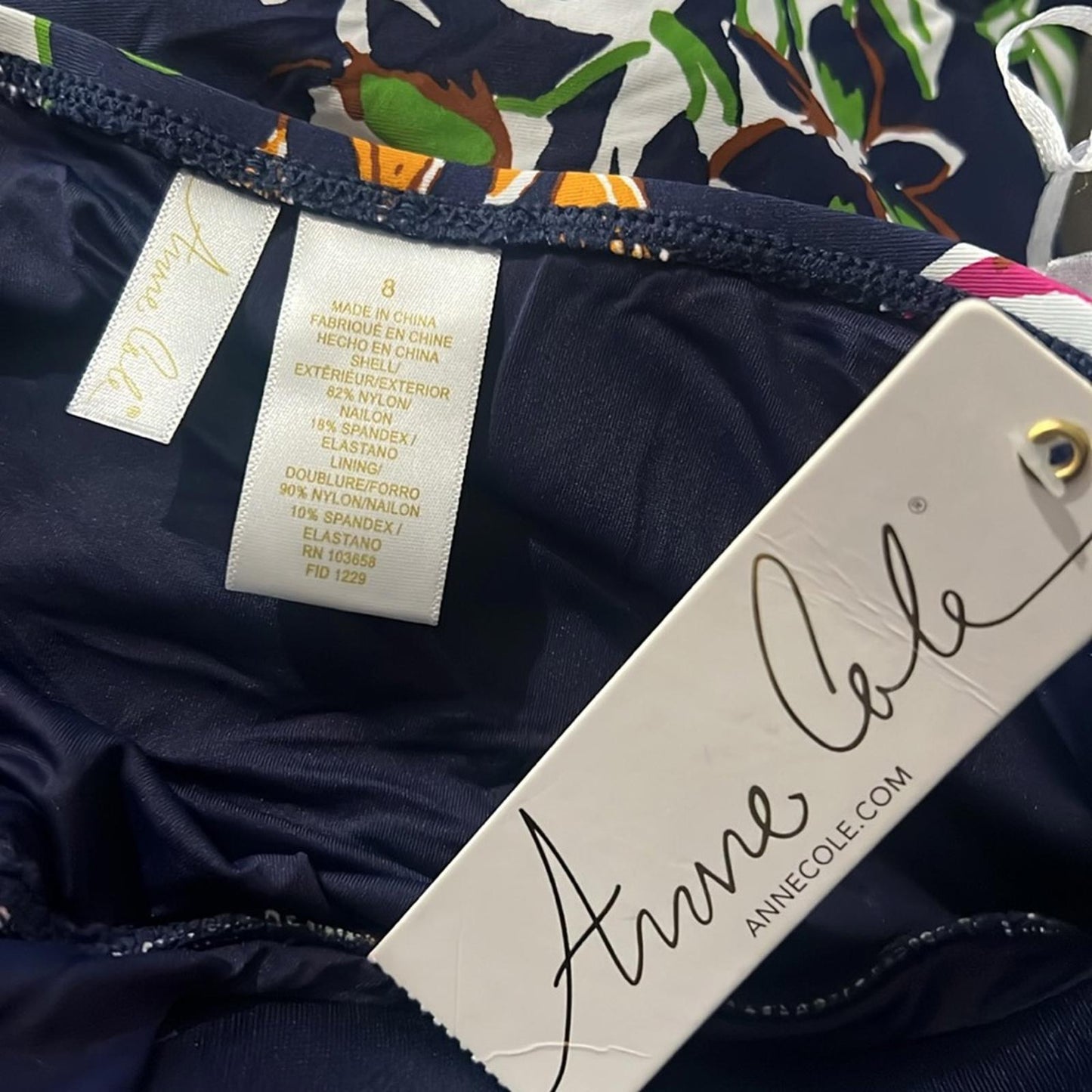 Anne Cole STRAPLESS Twist Front Shirred One-Piece Swimsuit, Size 8 NEW w/Tag