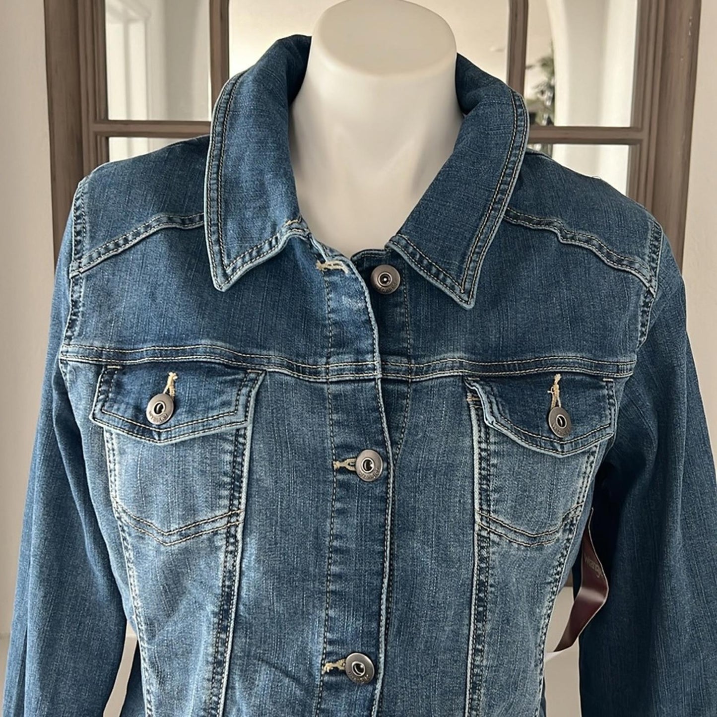 Wrangler Denim Jacket Dark Wash Stretch Weathered, Blue Size XL New w/Tag