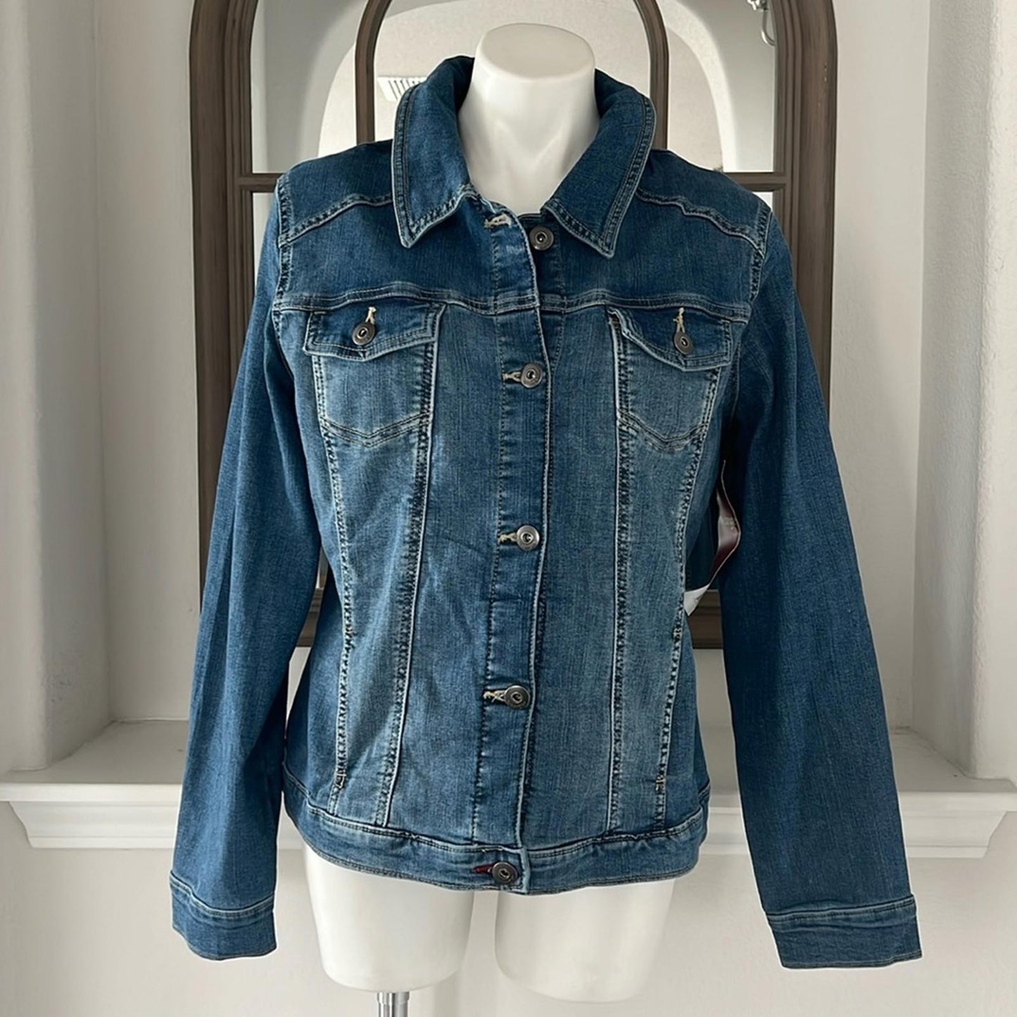 Wrangler Denim Jacket Dark Wash Stretch Weathered, Blue Size XL New w/Tag