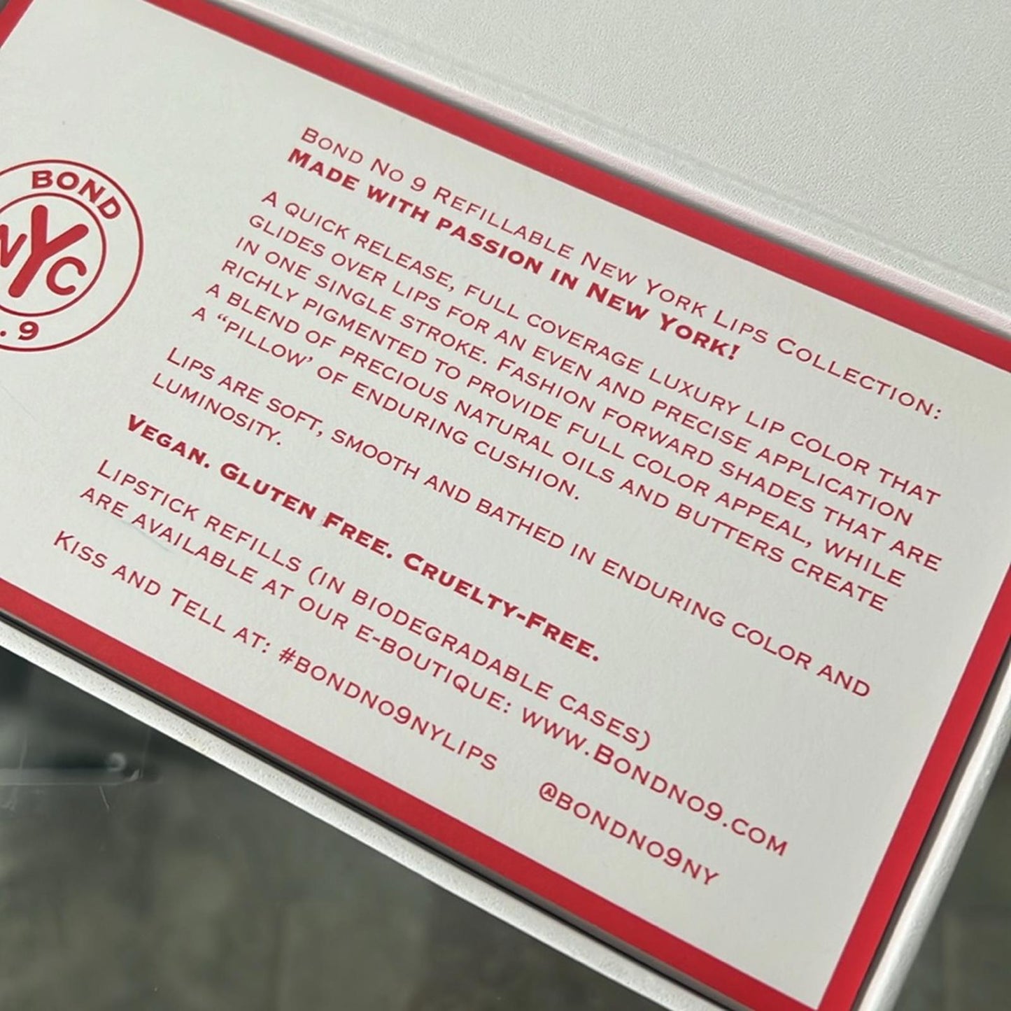 Bond No.9 New York Refillable Lipstick 2-Piece Set, Astor Place - New in Box
