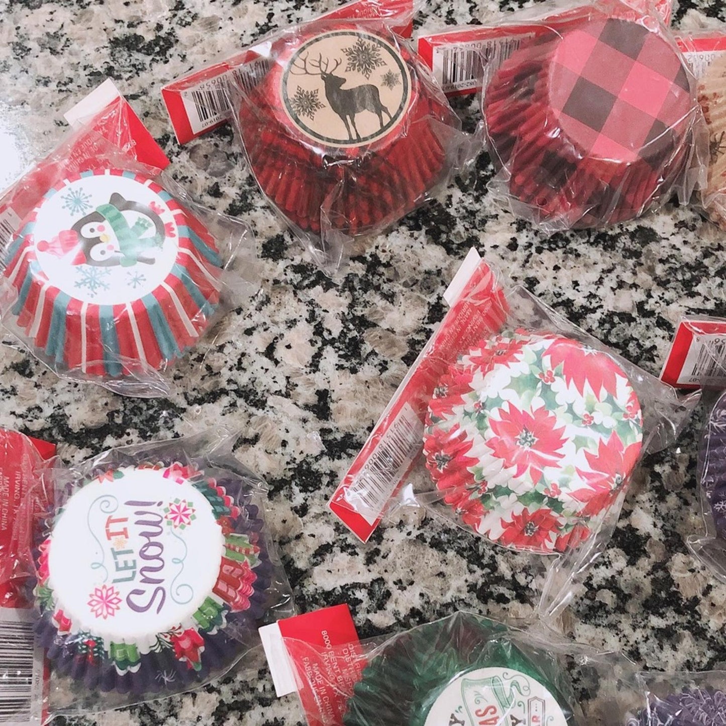 Cupcake Liners Holiday Themed Christmas Holiday Party Baking Muffin 375-Pieces