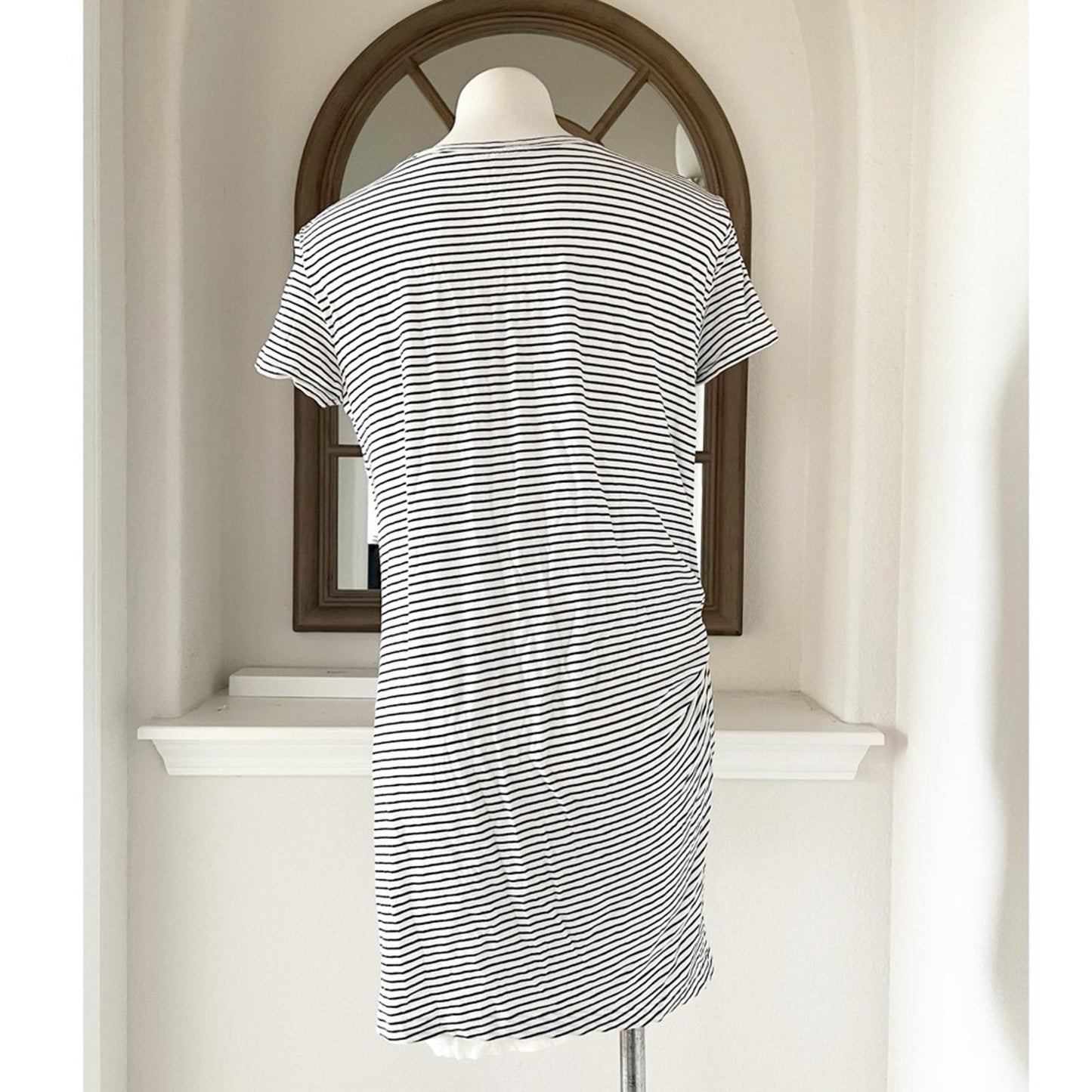 Vince Classic Stripe Side-Tie Dress, White/Black Size S EXCELLENT! Retail $225