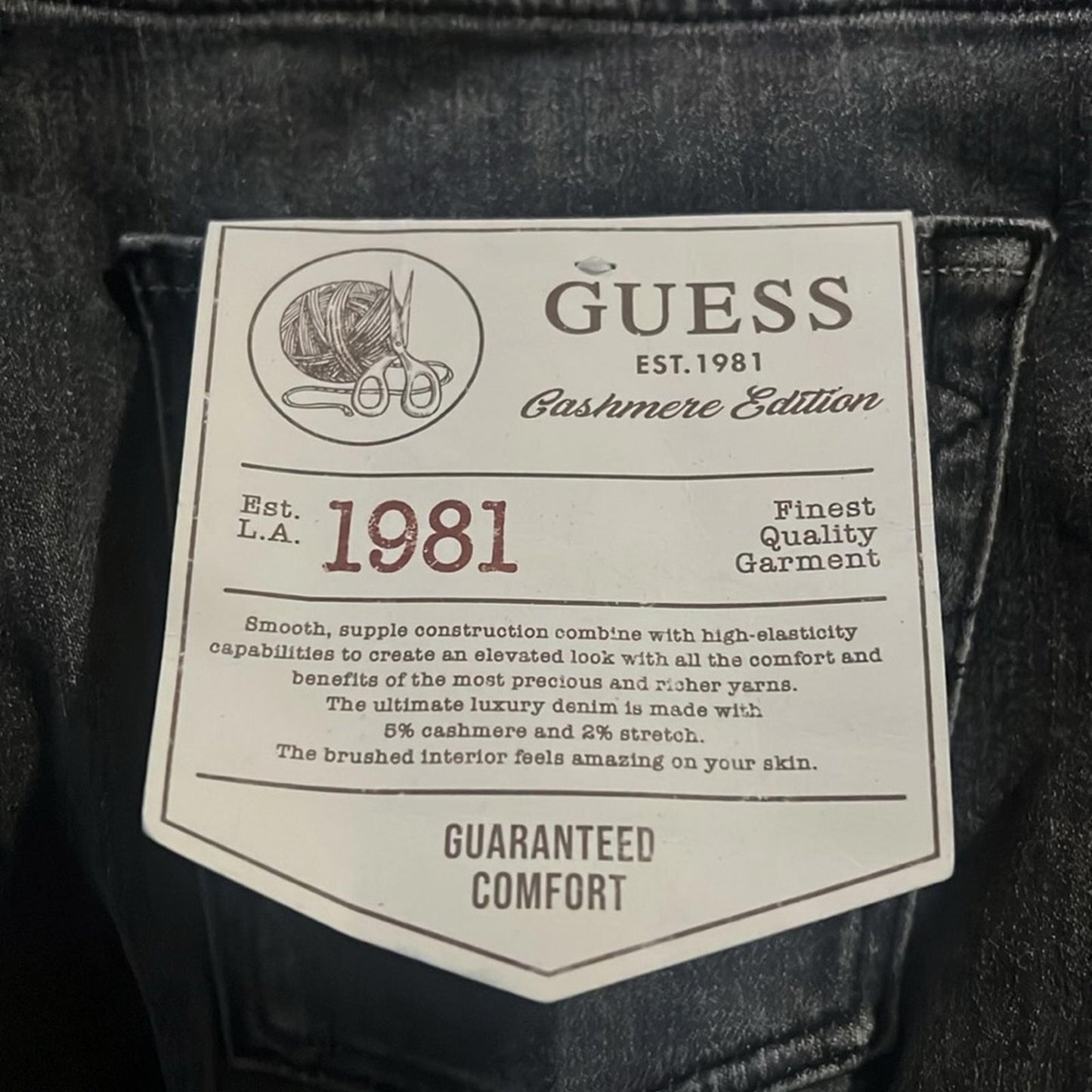 GUESS Men's Chris Slim-Straight Jeans, Size W33 x L32 NEW w/Tag $158