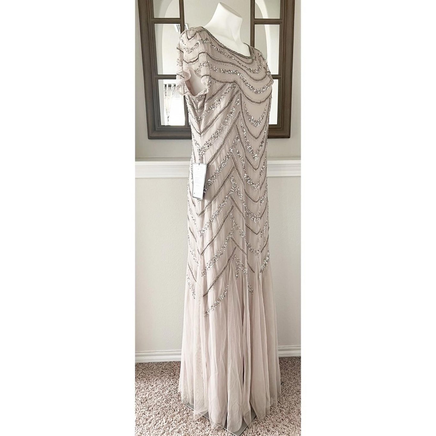 Adrianna Papell Women's Chevron Bead Gown Maxi Dress Size 16, New w/Tag $249