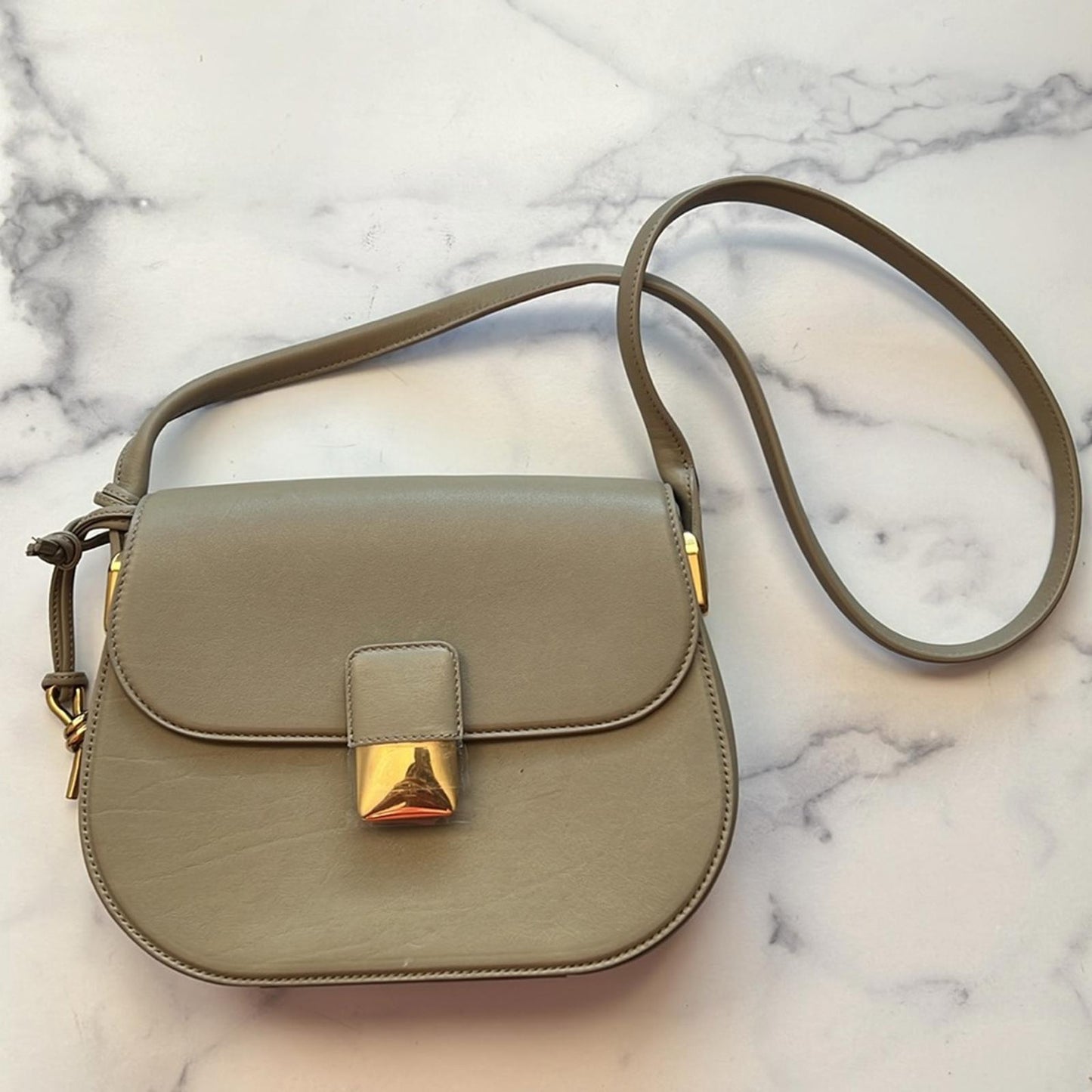 Bottega Veneta Desiree Crossbody Bag in Taupe Leather w/Dust Bag #R00197211S