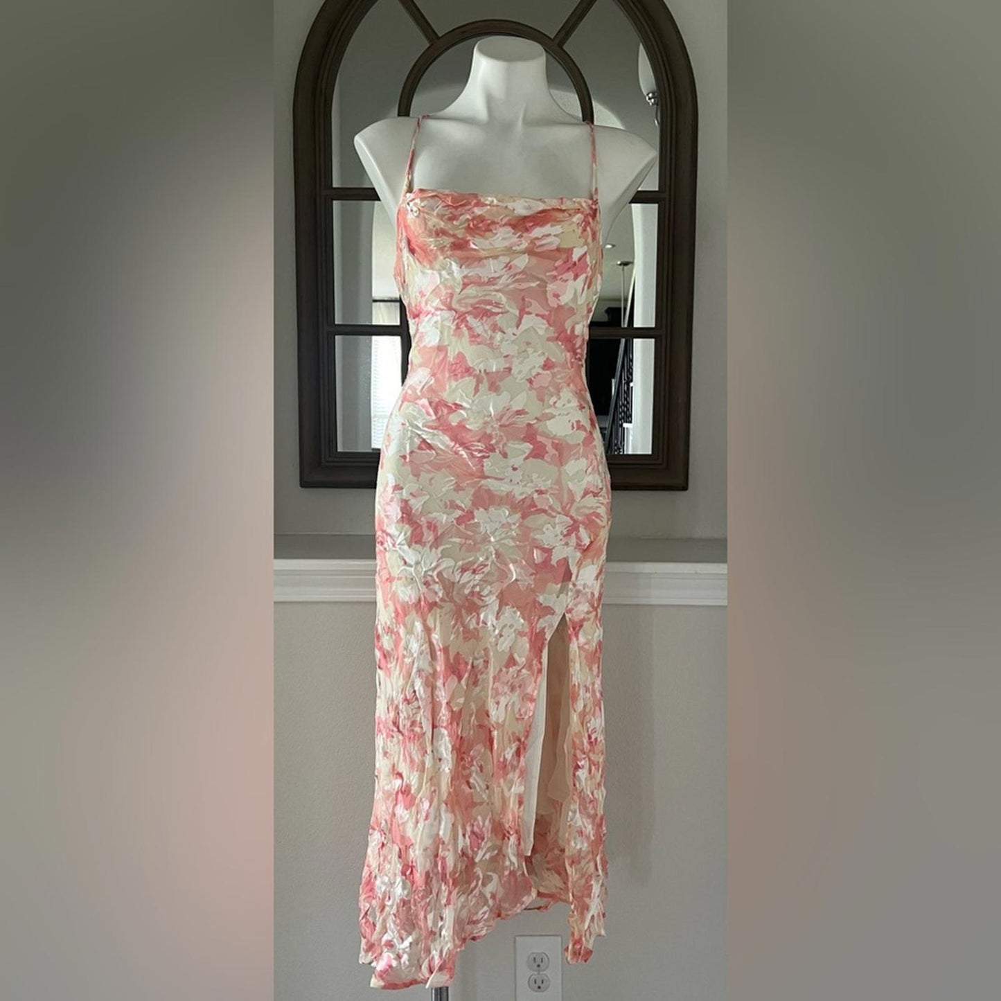 ASTR the Label Women's Gaia Dress, Pink Burn Out Size S New w/Tag