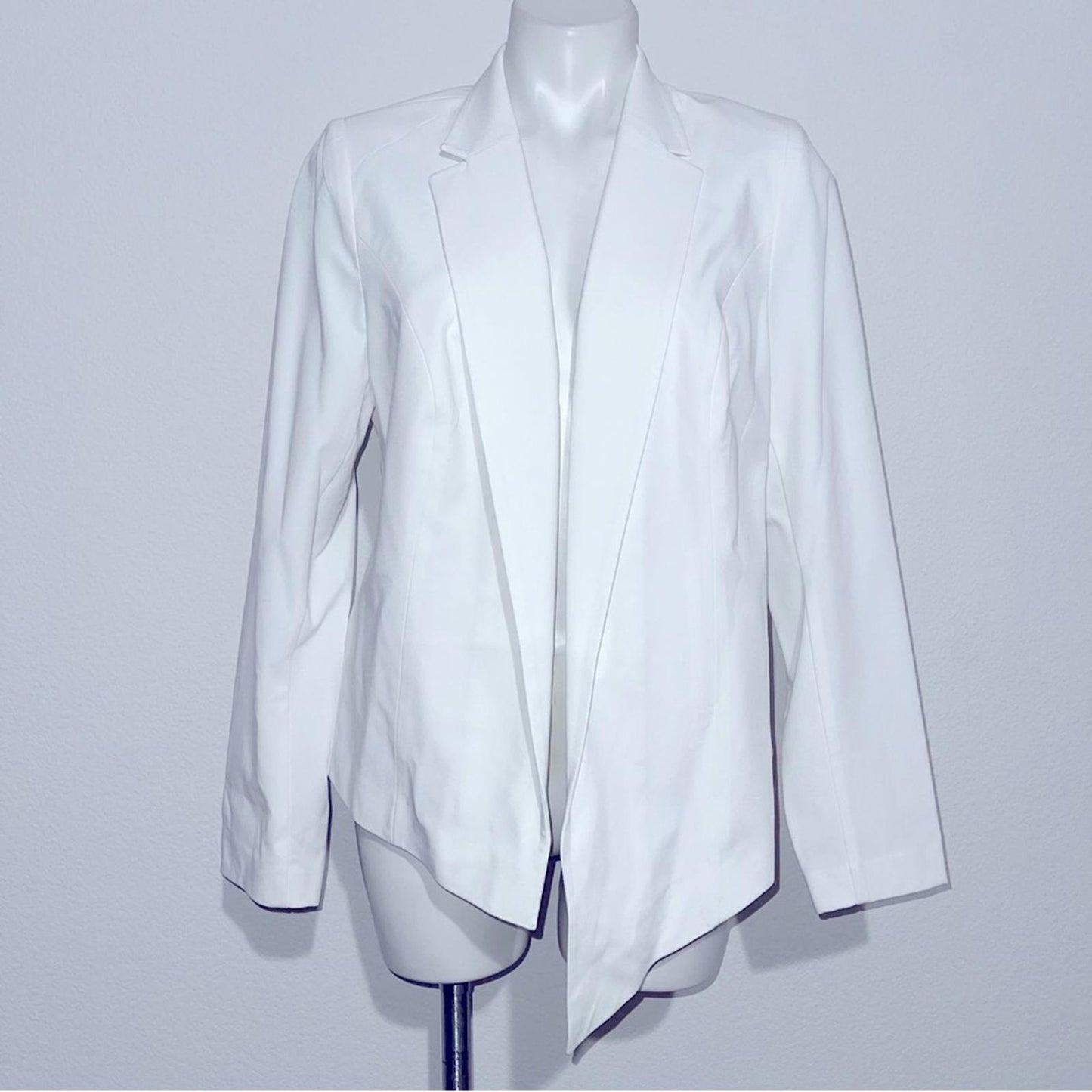 6th & Lane Asymmetric Hem Open Front Blazer in White, NEW, Size 14
