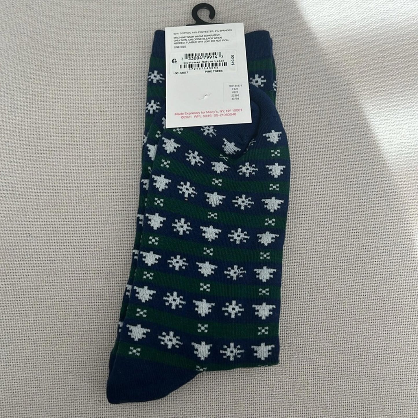 X2 Club Room Pine Trees Crew Socks, Soft Touch Stretch One Size New w/Tag
