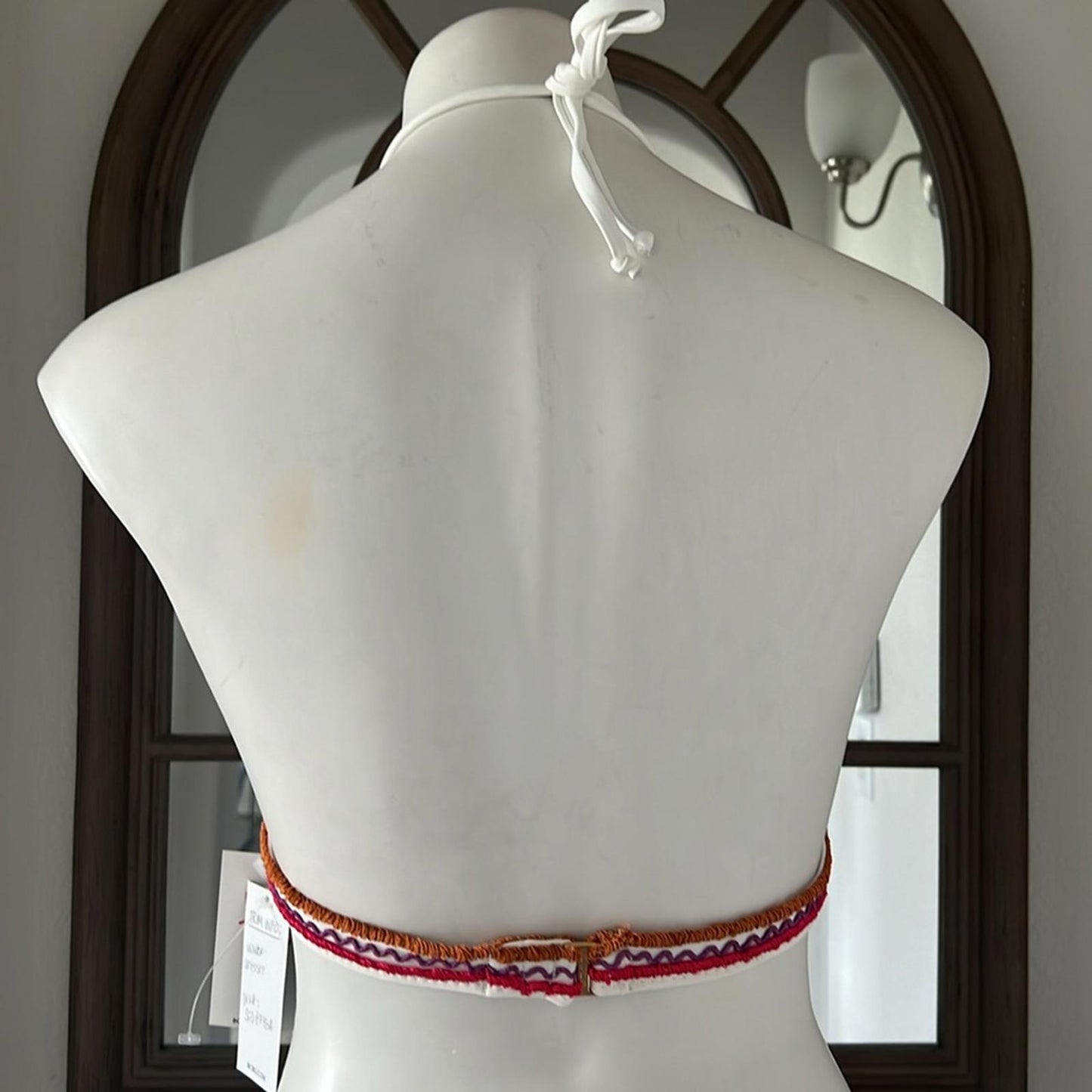 BCBGMaxaZria Swim Bikini Top, White w/Crochet Detailing Size XS New w/Tag