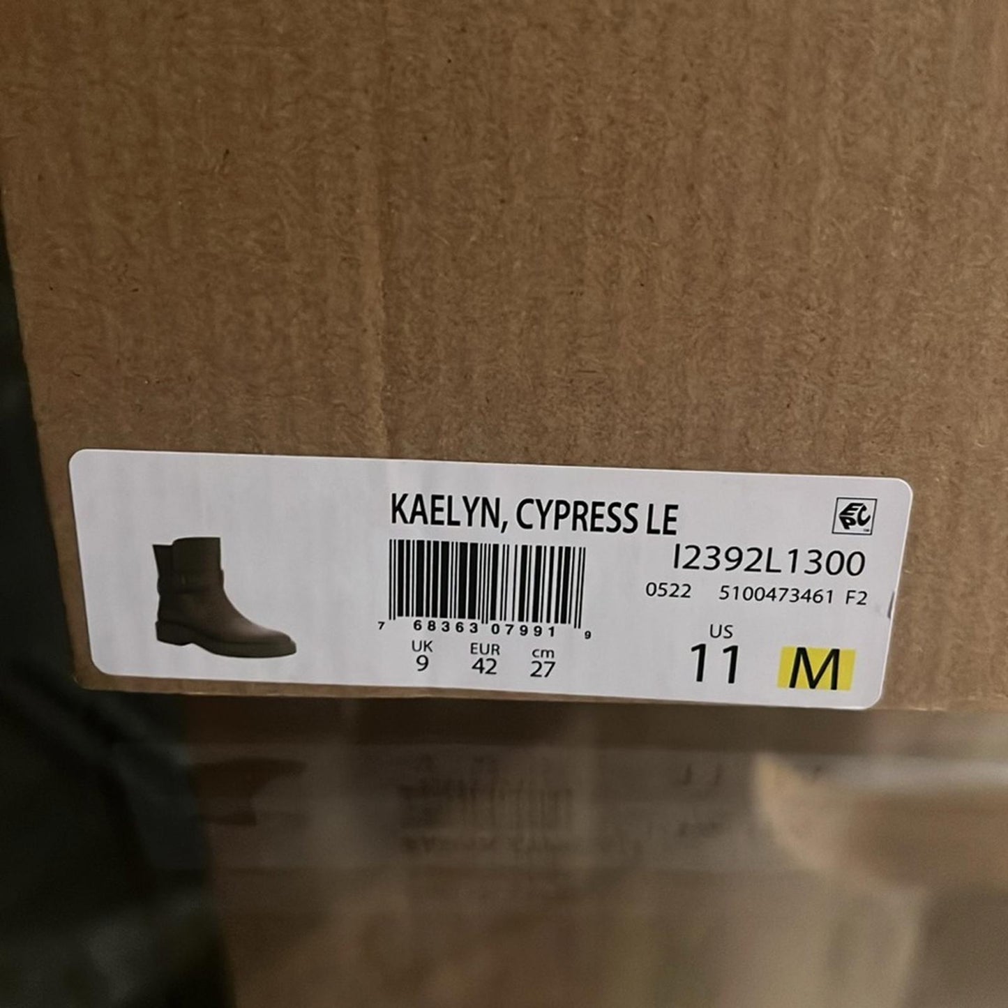 Vince Kaelyn Waterproof Boots, Cypress Size 11 New in Box + Dust Bag