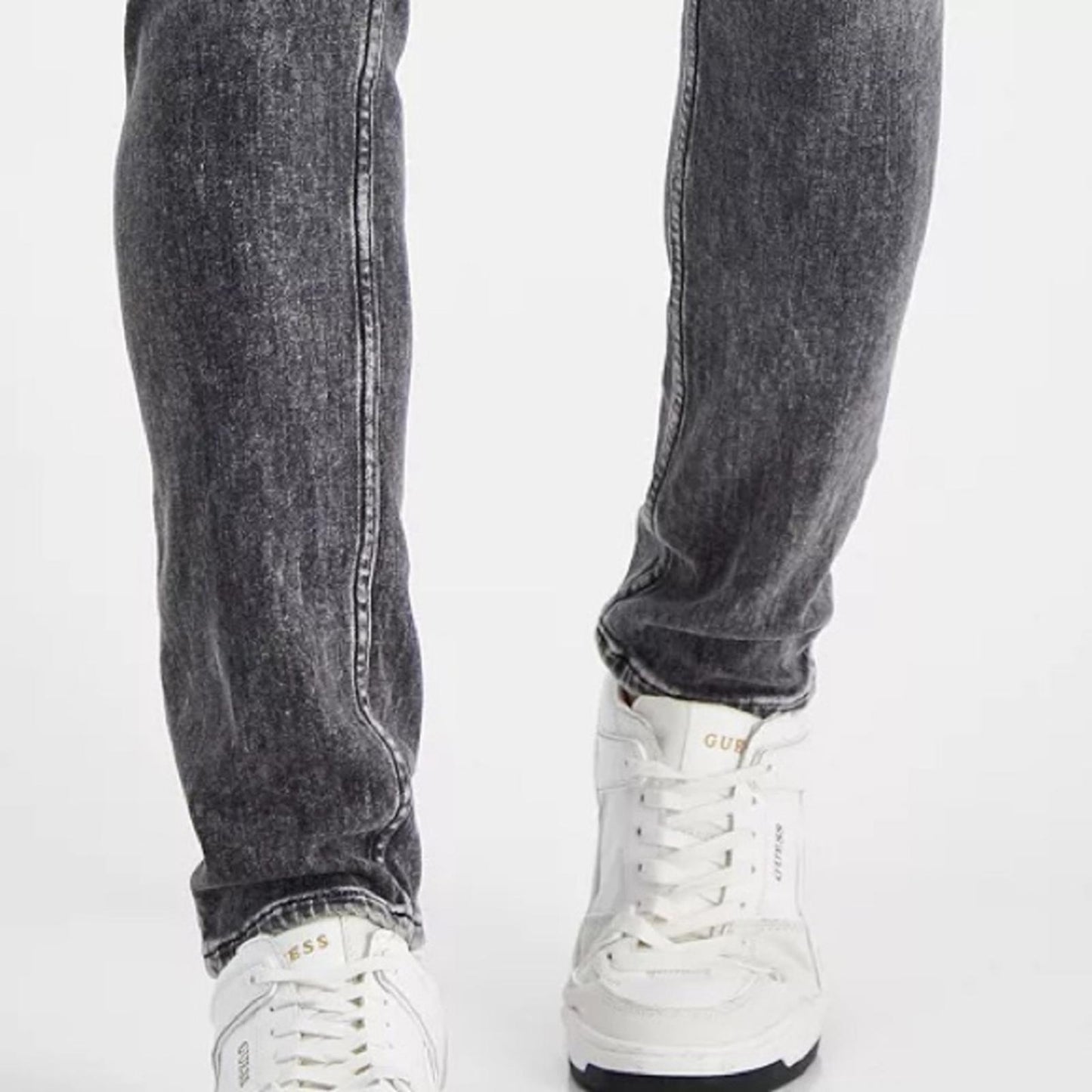 GUESS Men's Chris Slim-Straight Jeans, Size W33 x L32 NEW w/Tag $158