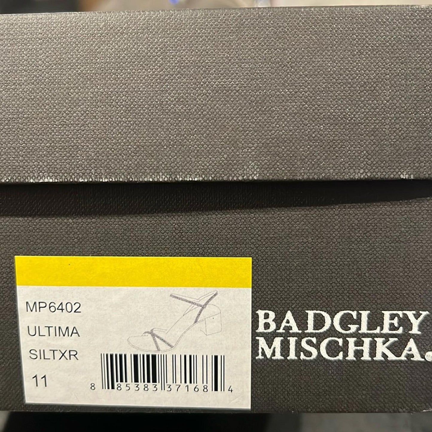 Badgley Mischka Ultima Strappy Block Heel Sandals, Size 11 New in Box w/Dust Bag