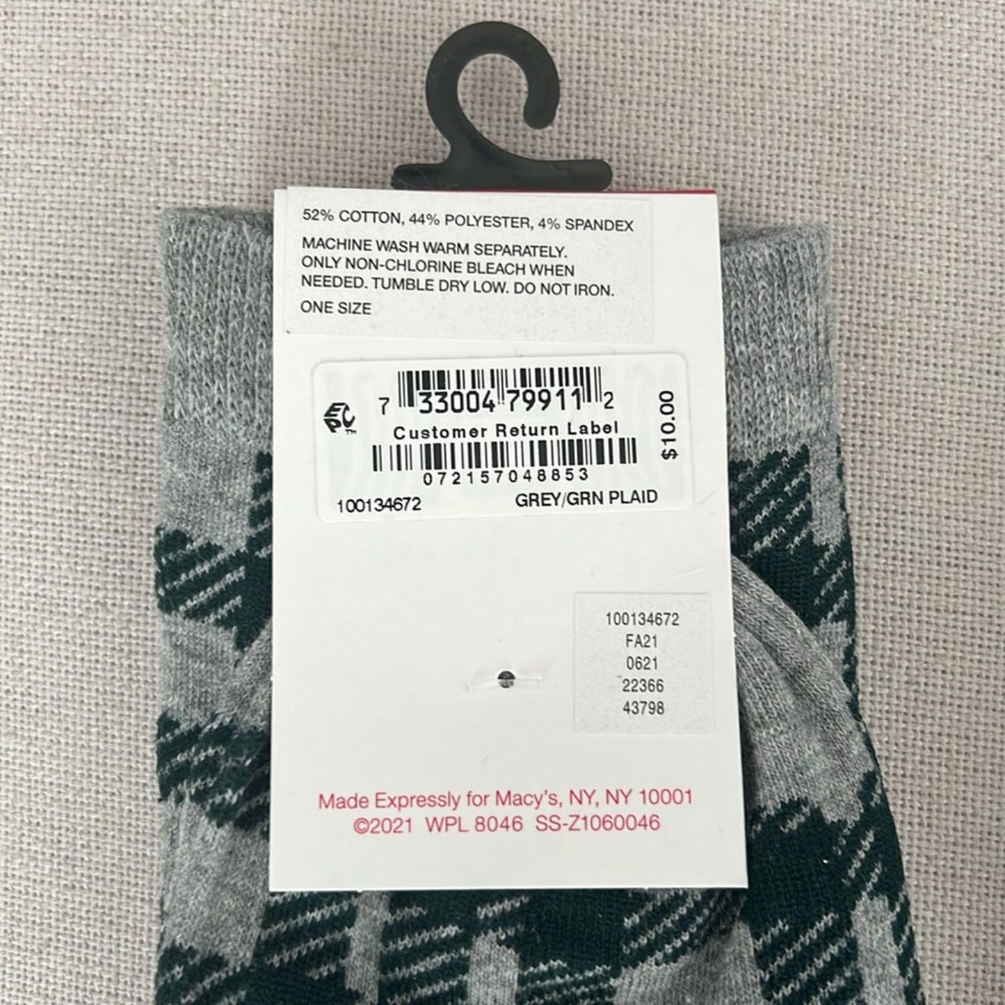 X2 Club Room Grey/Green Plaid Crew Socks, Soft Touch Stretch One Size New w/Tag