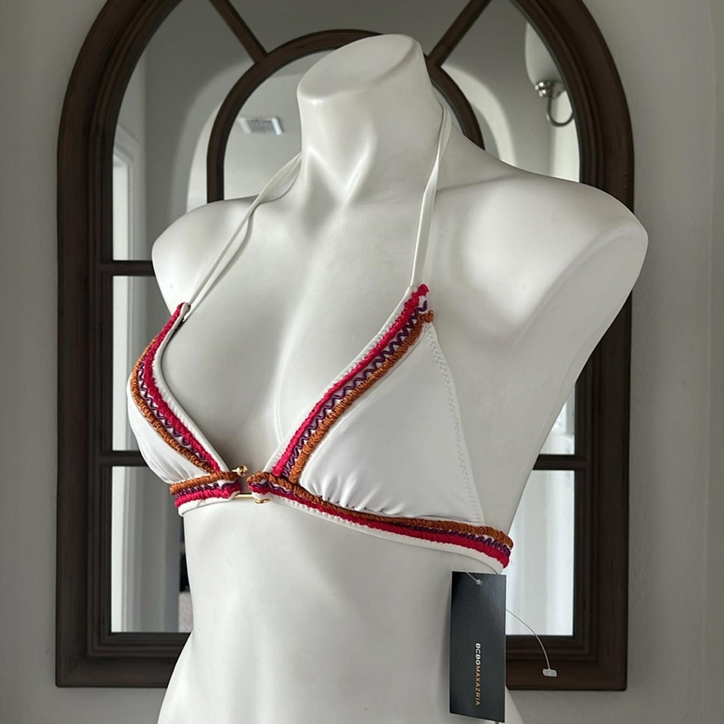 BCBGMaxaZria Swim Bikini Top, White w/Crochet Detailing Size XS New w/Tag