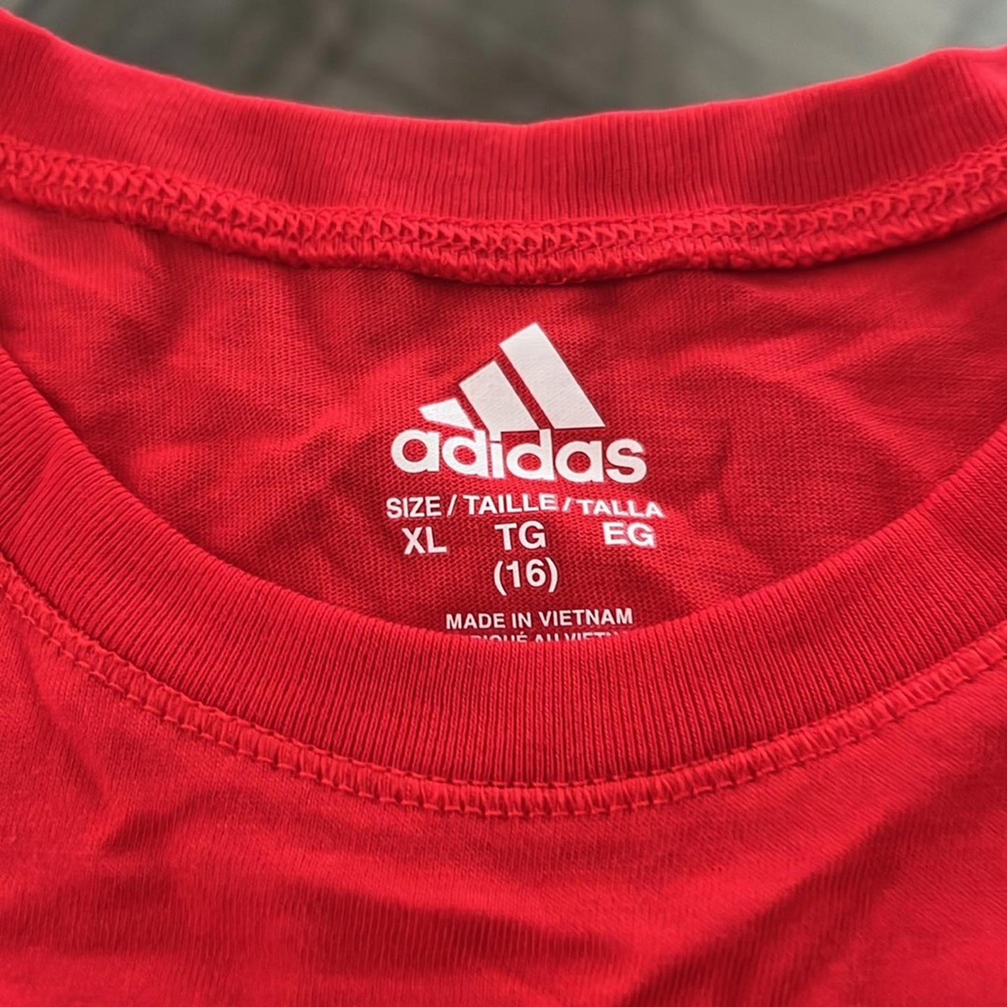 Adidas Girls Muscle Tank in Vivid Red, Size XL (16) New with Tag