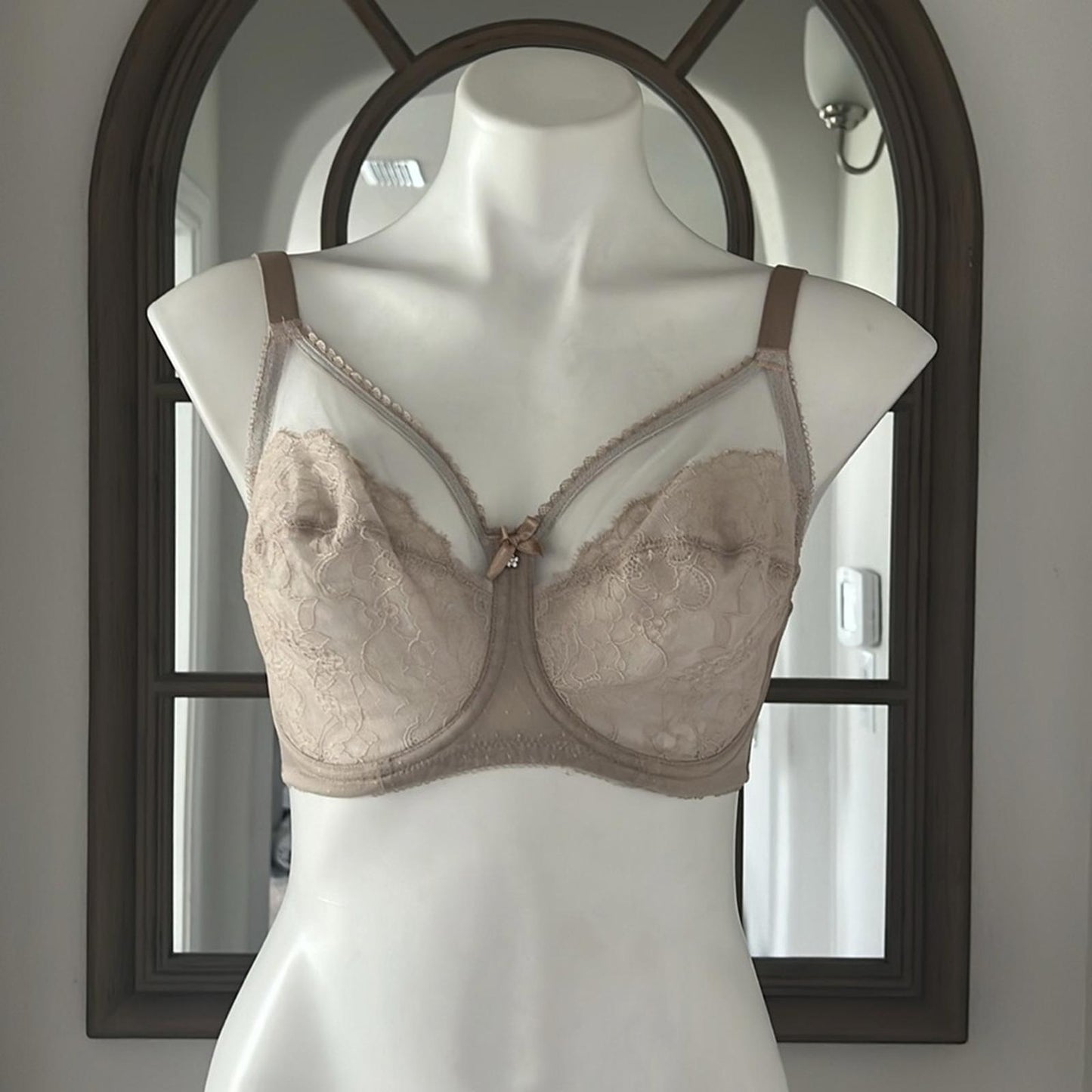 WACOAL Retro Chic Lace Bra w/Mesh Detail, Nude/Tan Size 32DDD EXCELLENT! $68