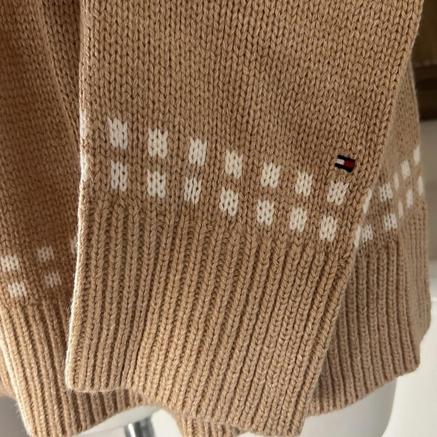 NEW Tommy Hilfiger Frosted Yoke Turtleneck Sweater Light Heather Fawn/Ivory Sz L