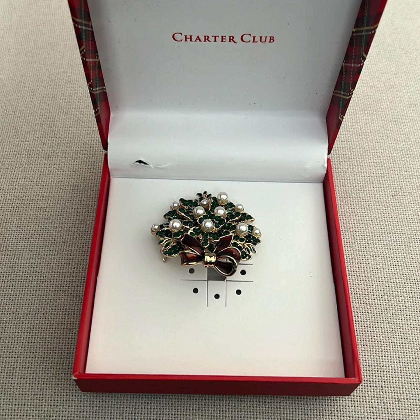 Charter Club Gold-Tone Crystal & Faux Pearl Wreath Pin/ Brooch New in Box $29.50