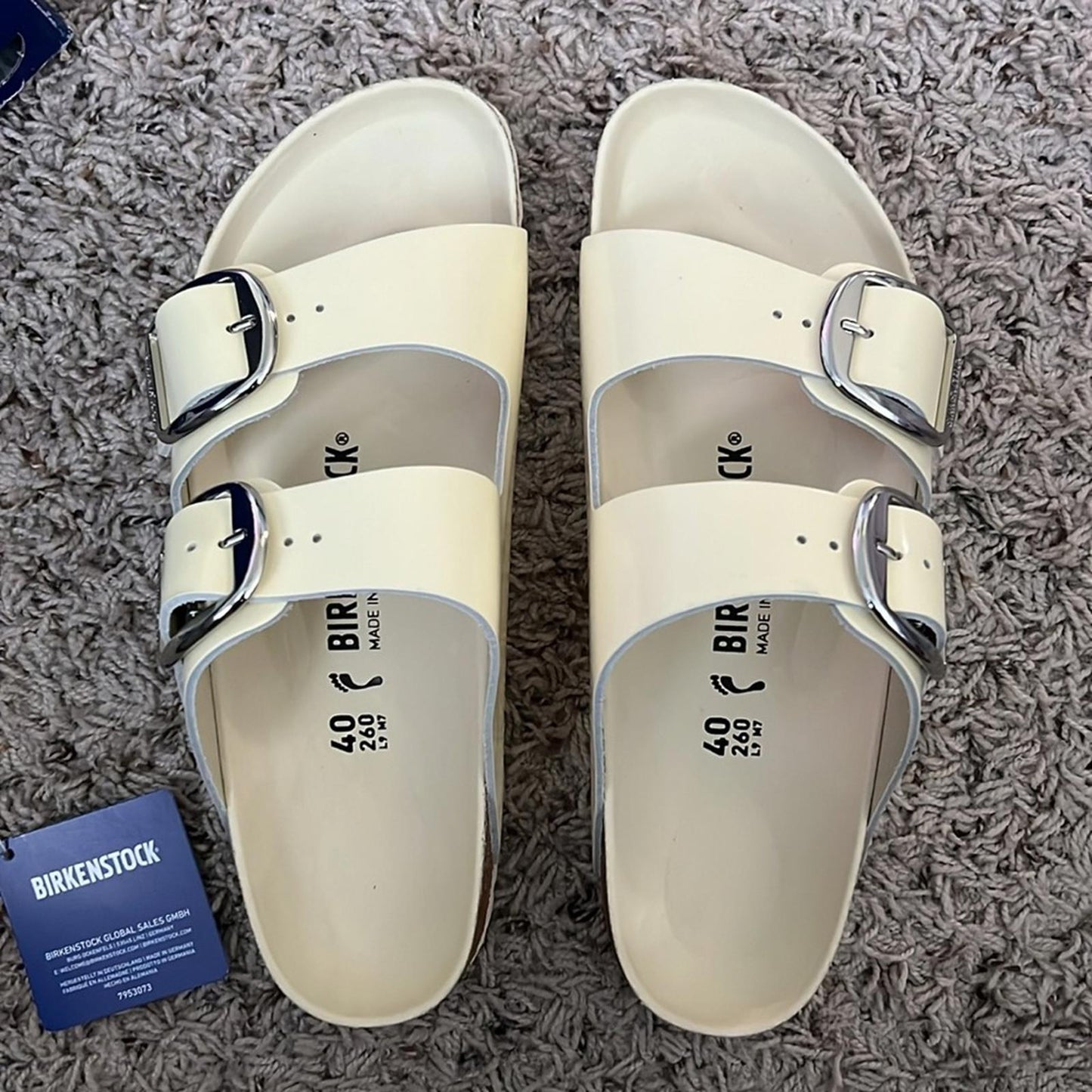Birkenstock Arizona Big Buckle Sandals in High-Shine Butter Size 40 (W9,M7) NWT