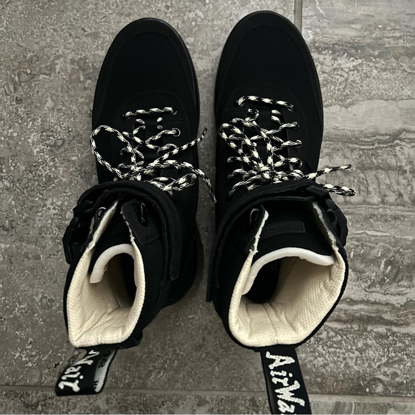 Dr Martens Combs Tech Lug Sole Boot (Unisex), Black Size UK9 US 11 New w/o Box